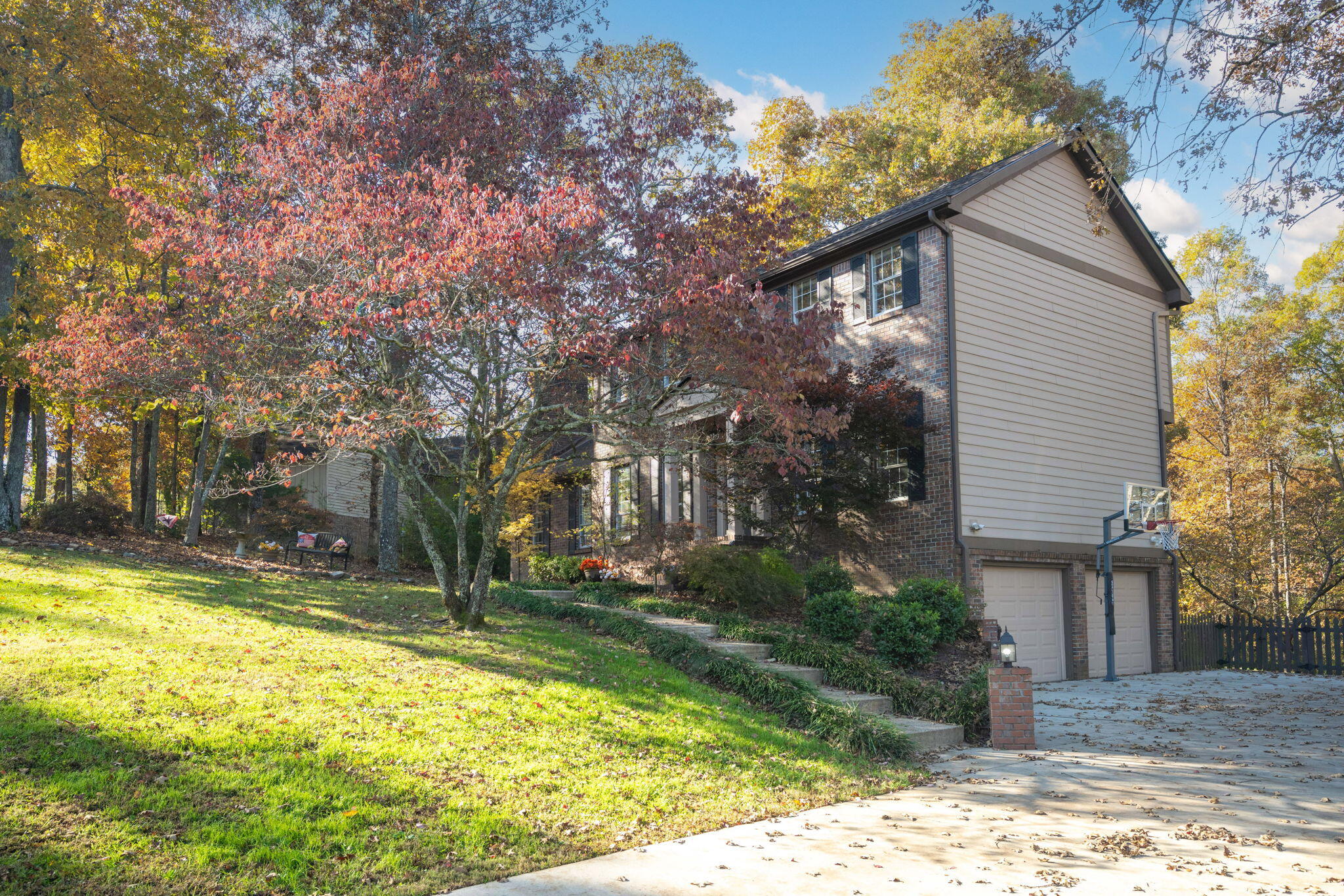 9210 Evening Shadow Drive