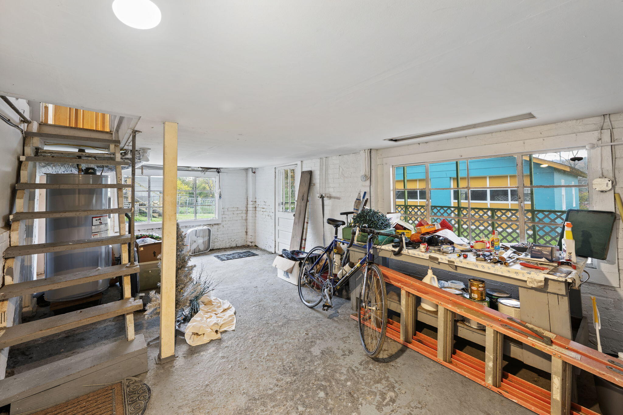 3113 Greenwich Avenue