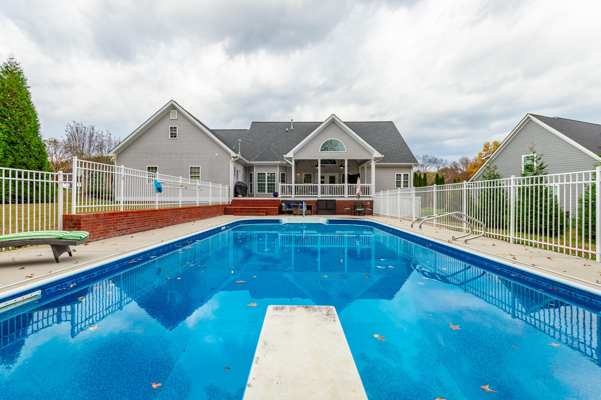 232 E Tennant Circle