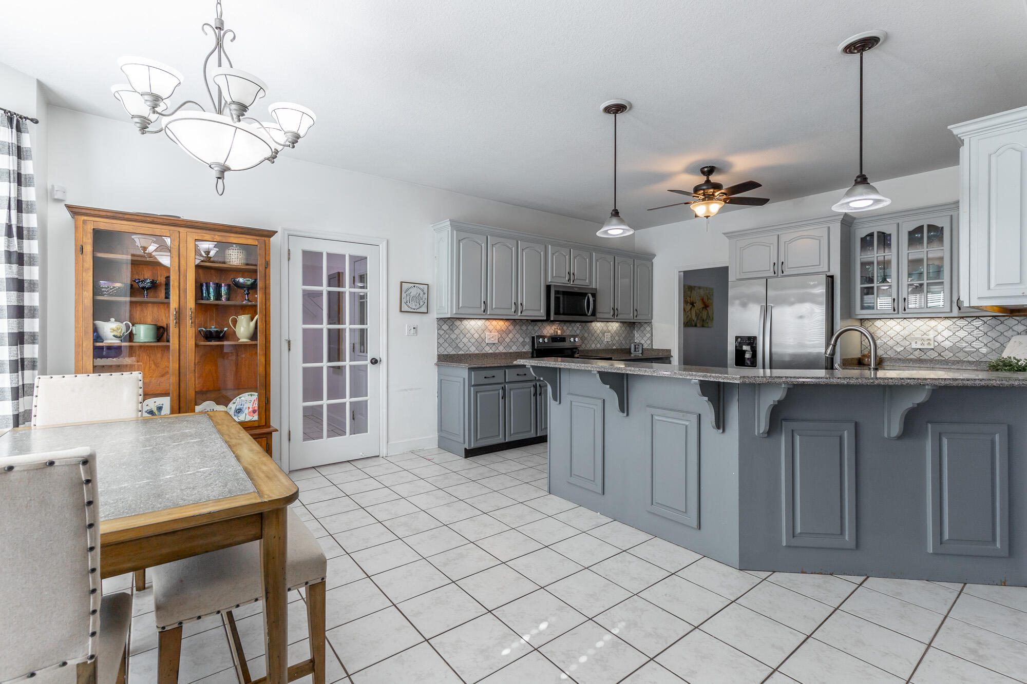 232 E Tennant Circle