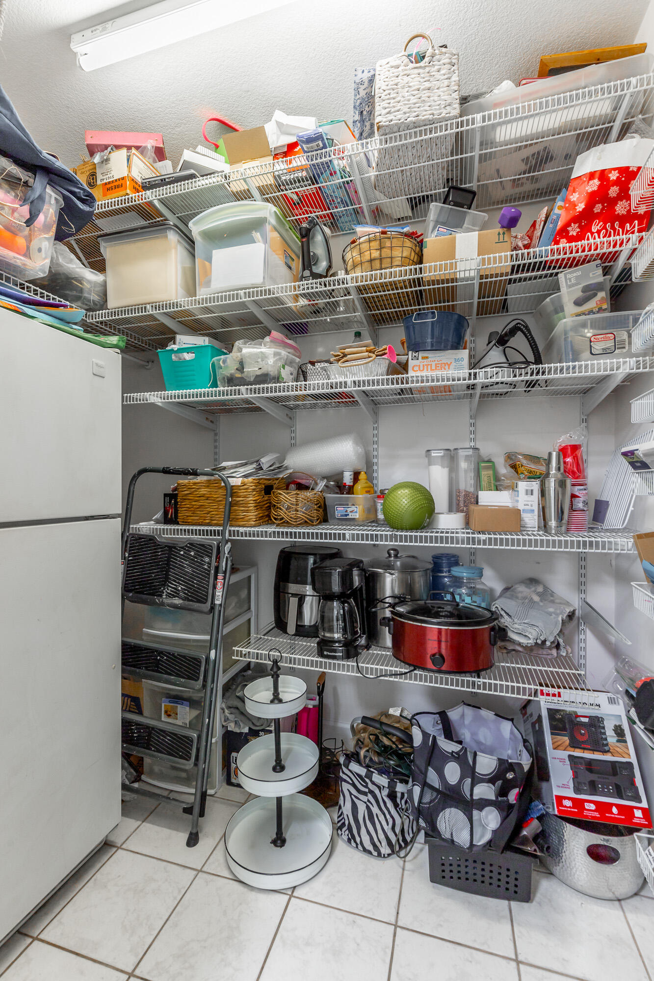 232 E Tennant Circle