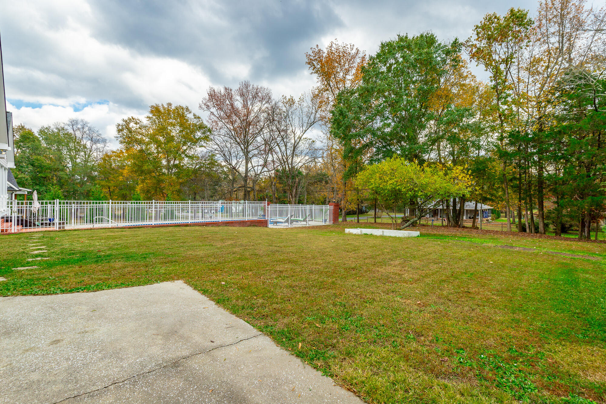 232 E Tennant Circle