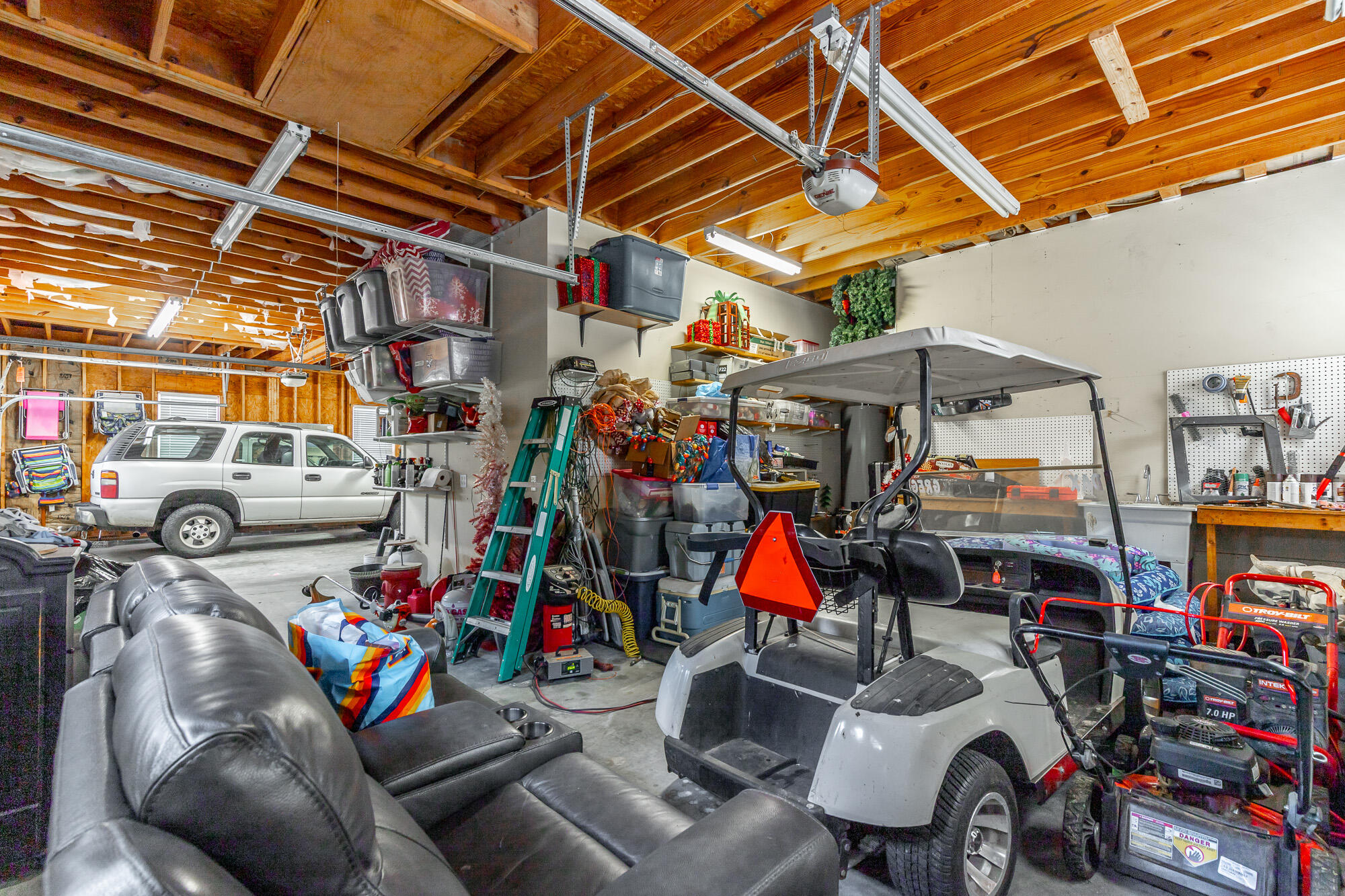 232 E Tennant Circle