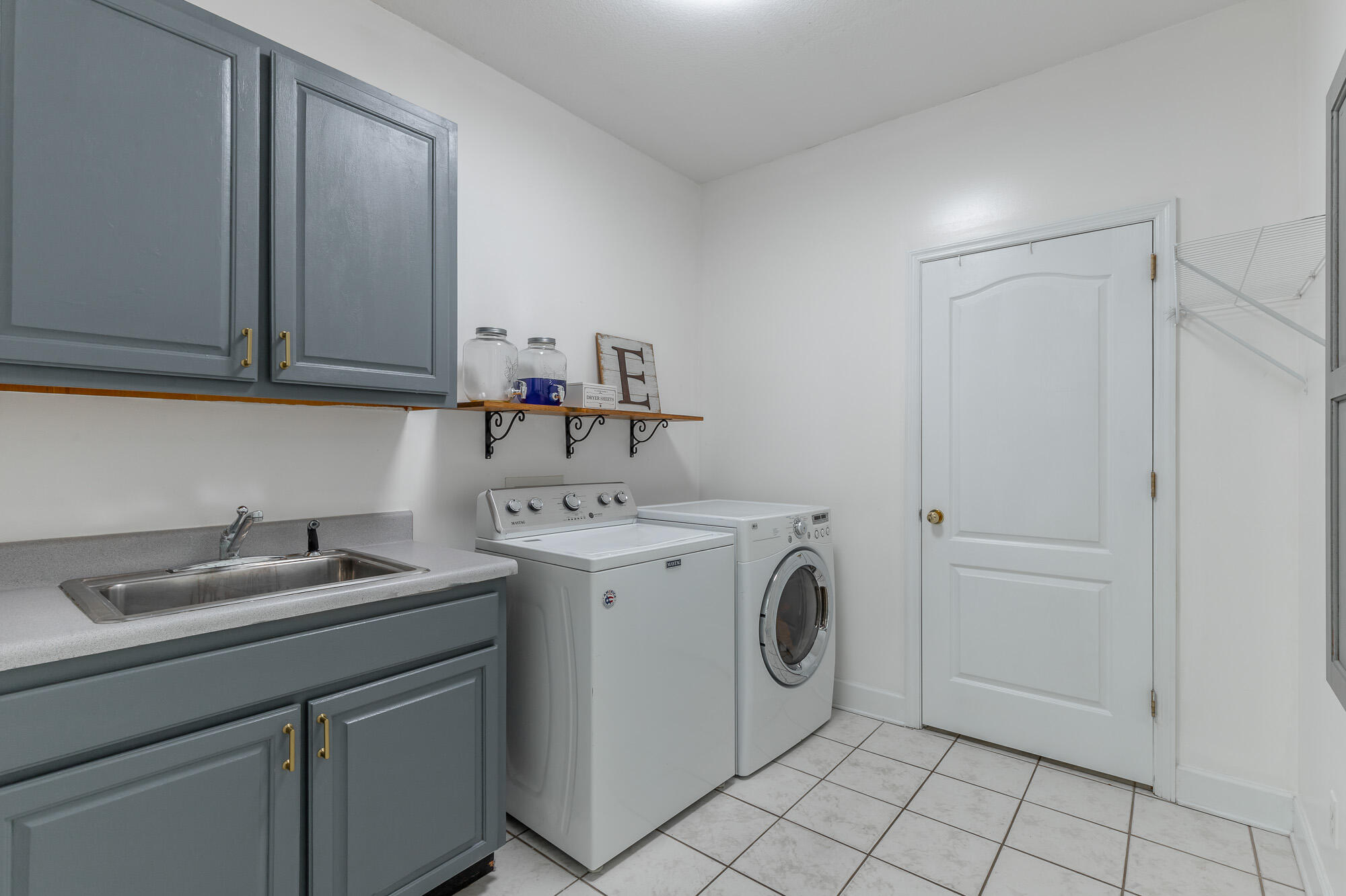 232 E Tennant Circle