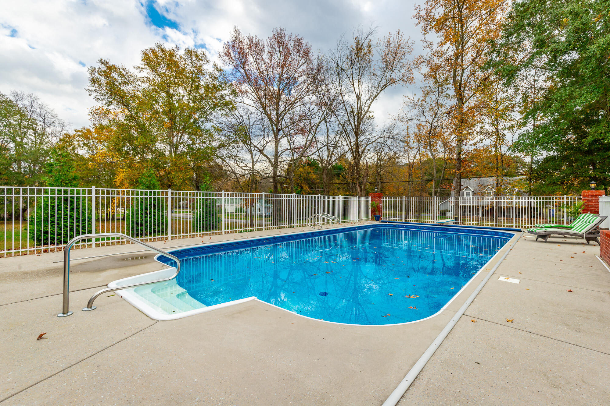 232 E Tennant Circle