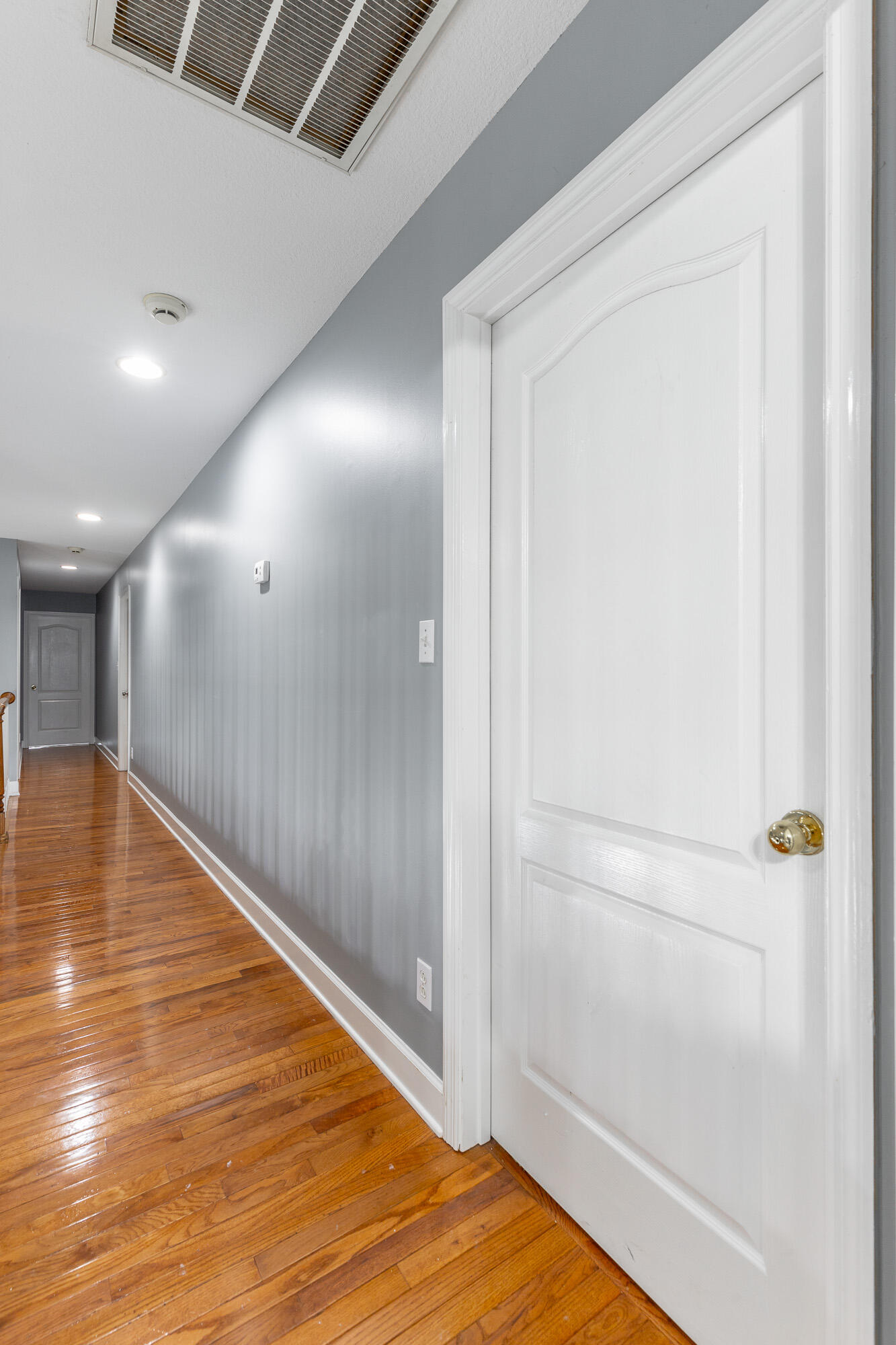 232 E Tennant Circle