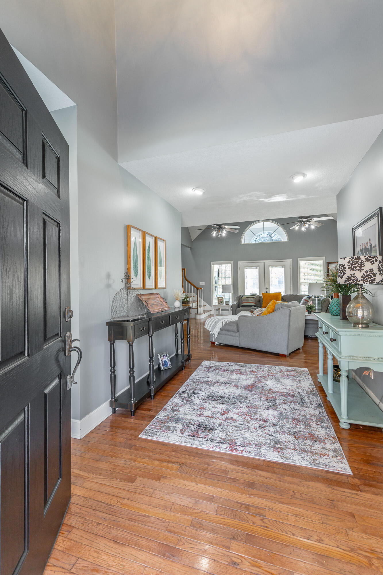 232 E Tennant Circle