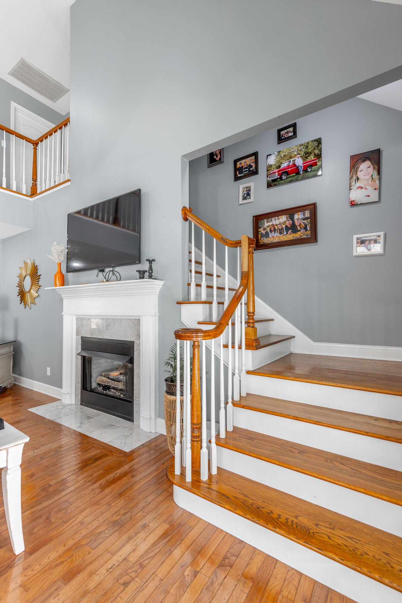 232 E Tennant Circle