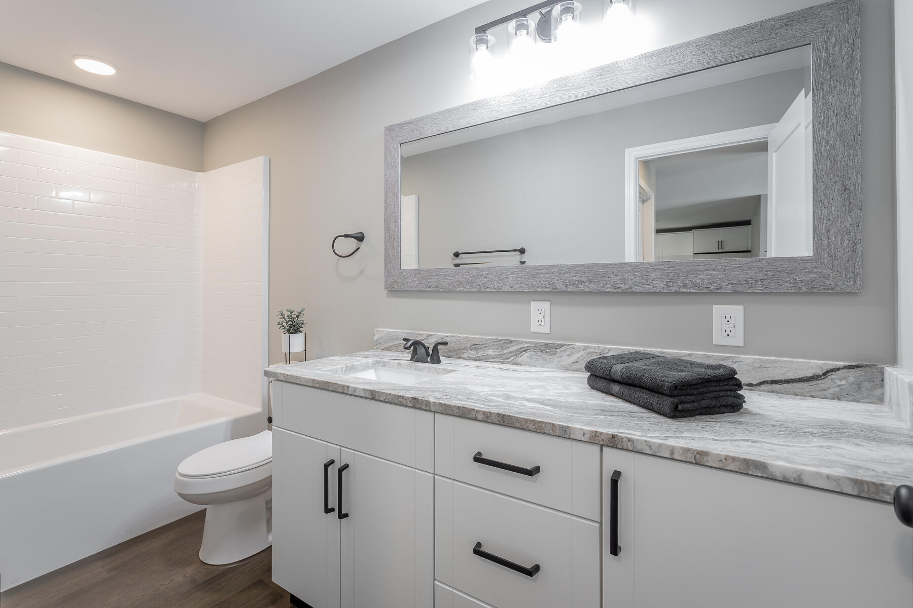 1303 Campbell Crescent, LaFayette