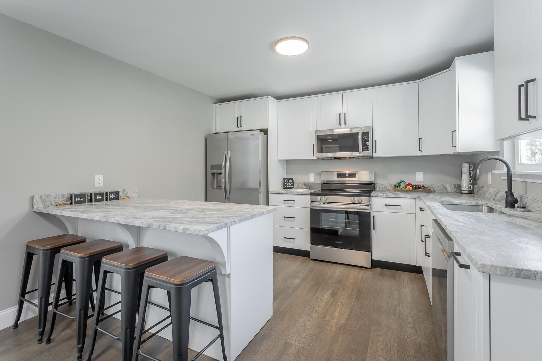 1303 Campbell Crescent, LaFayette