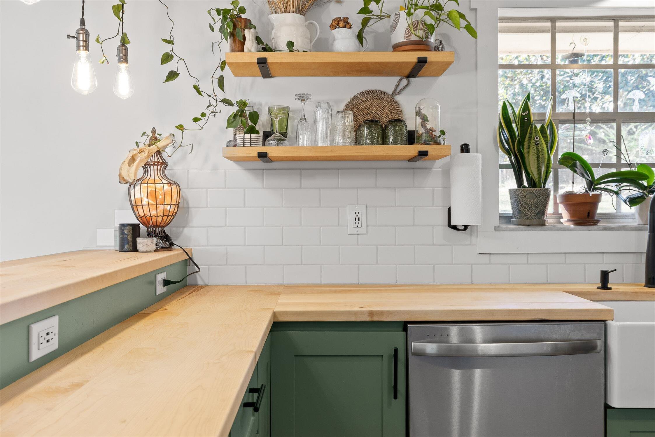 1638 Green Hill Drive