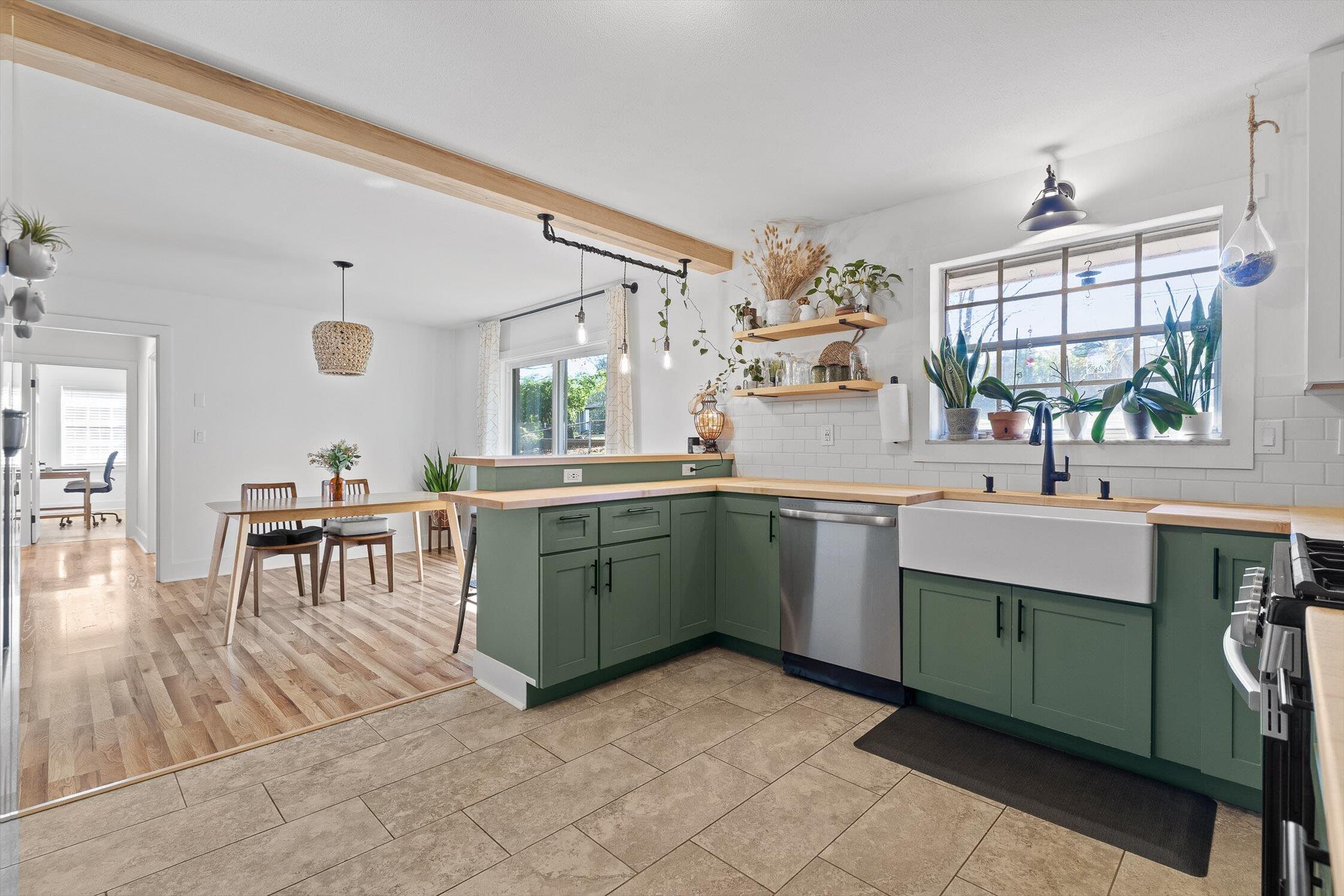 1638 Green Hill Drive