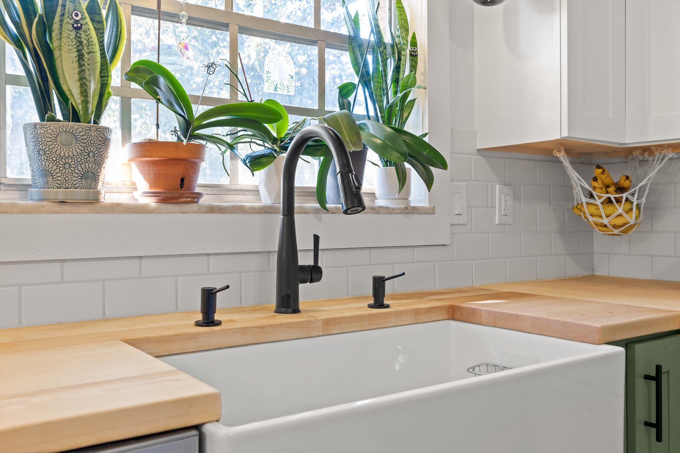 1638 Green Hill Drive