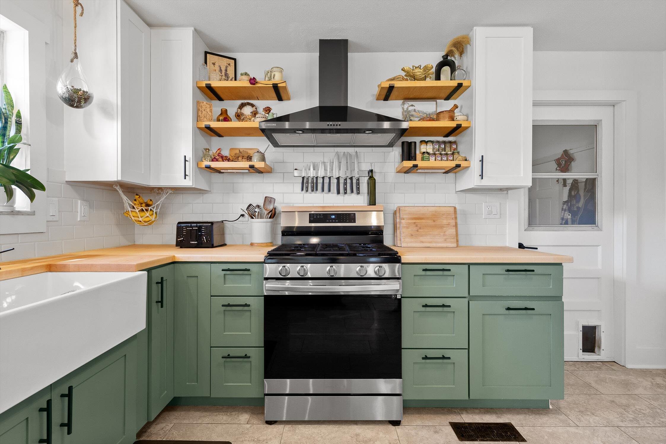 1638 Green Hill Drive