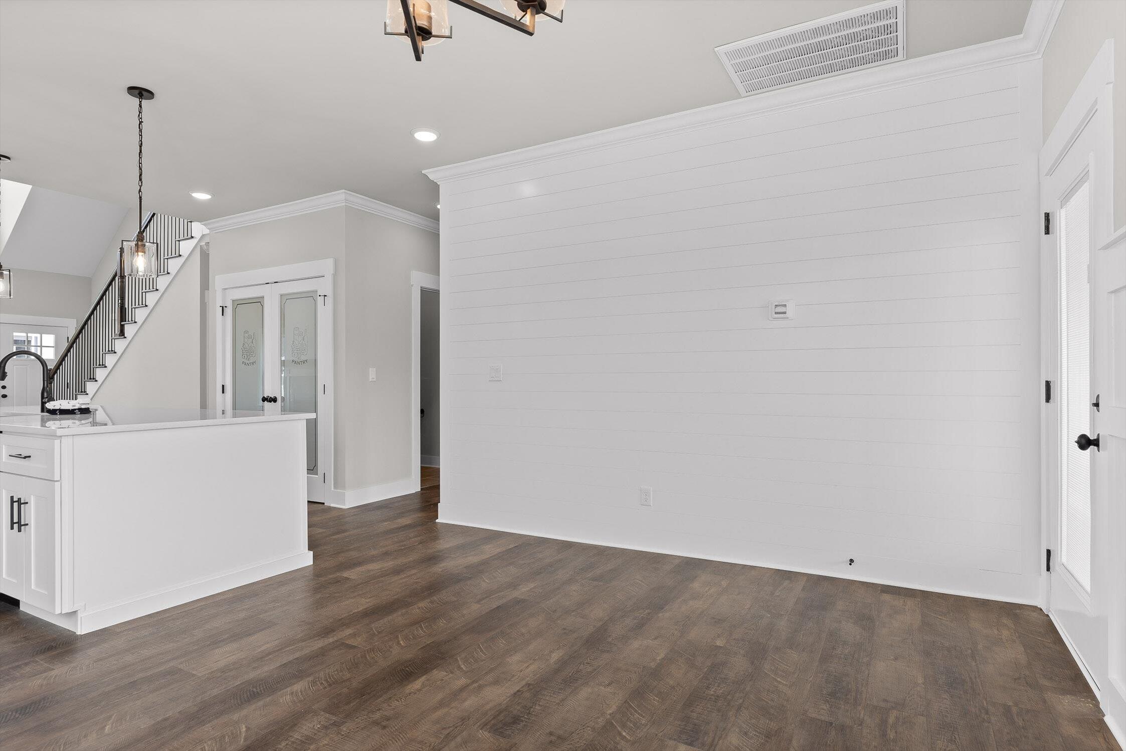 538 Willow Grove Court, 56