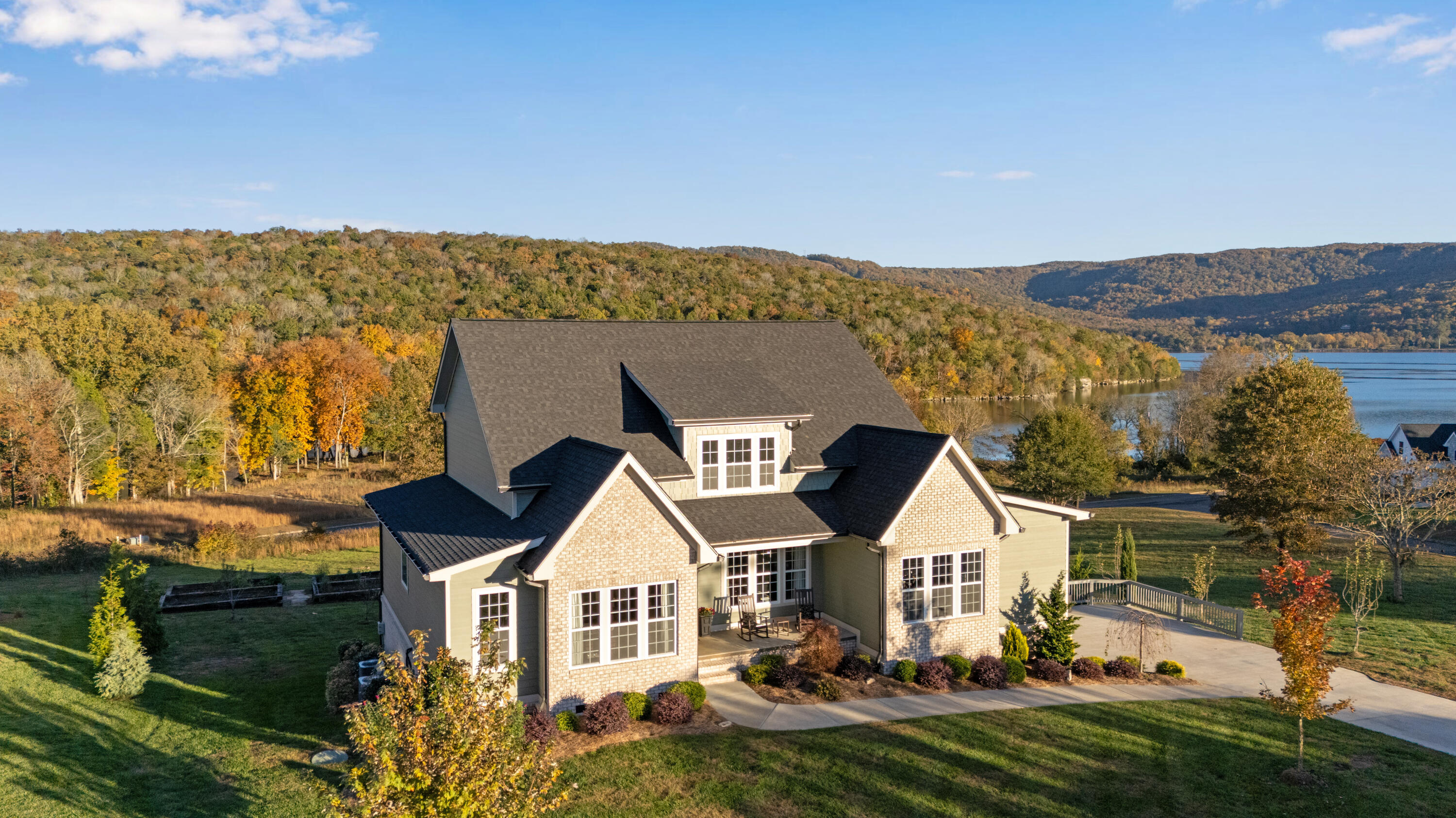 250 Spinnaker Drive