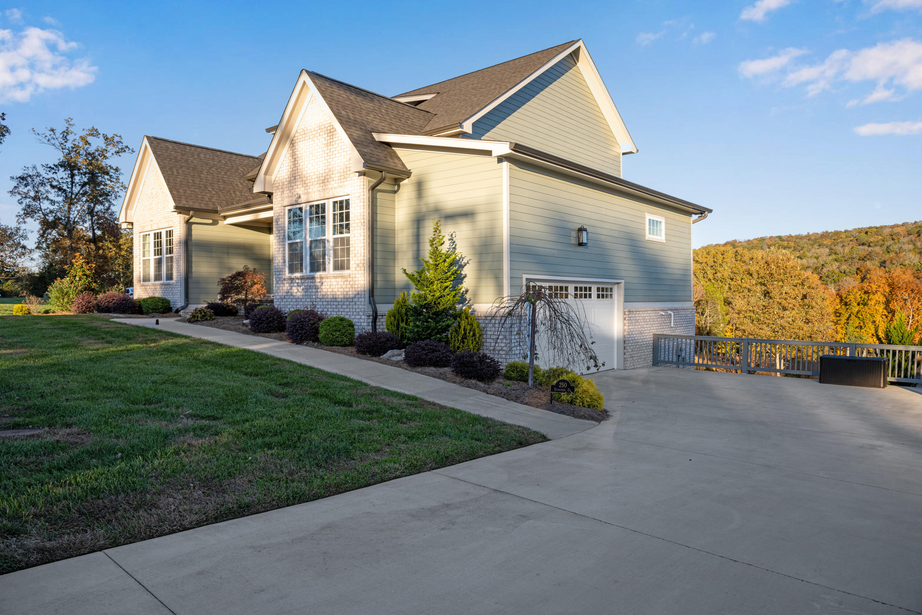 250 Spinnaker Drive