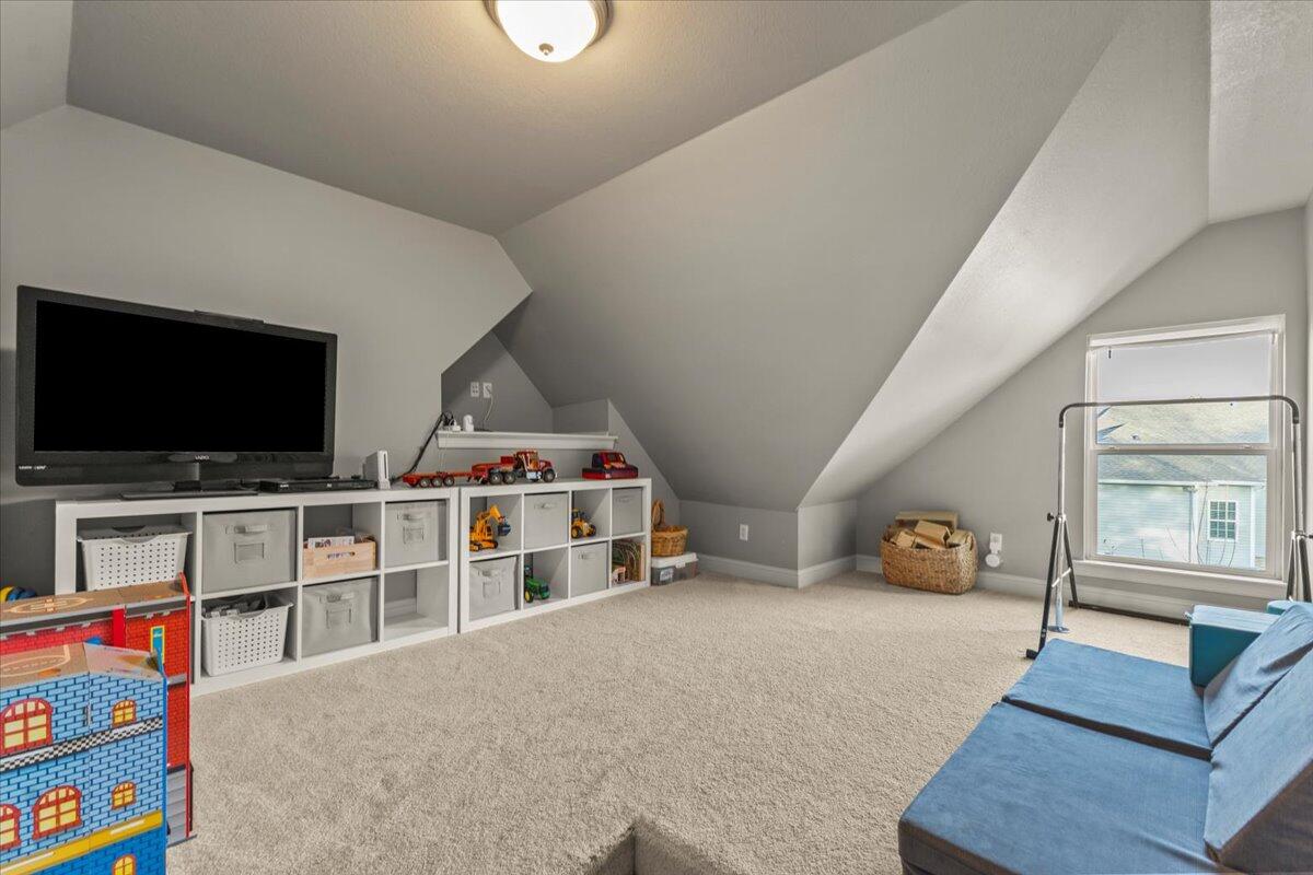 1986 Plymouth Street