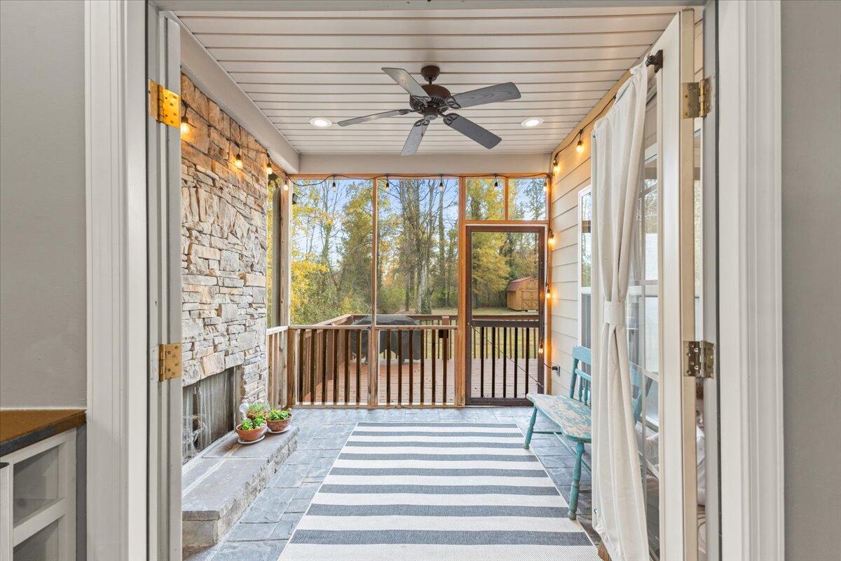 1986 Plymouth Street