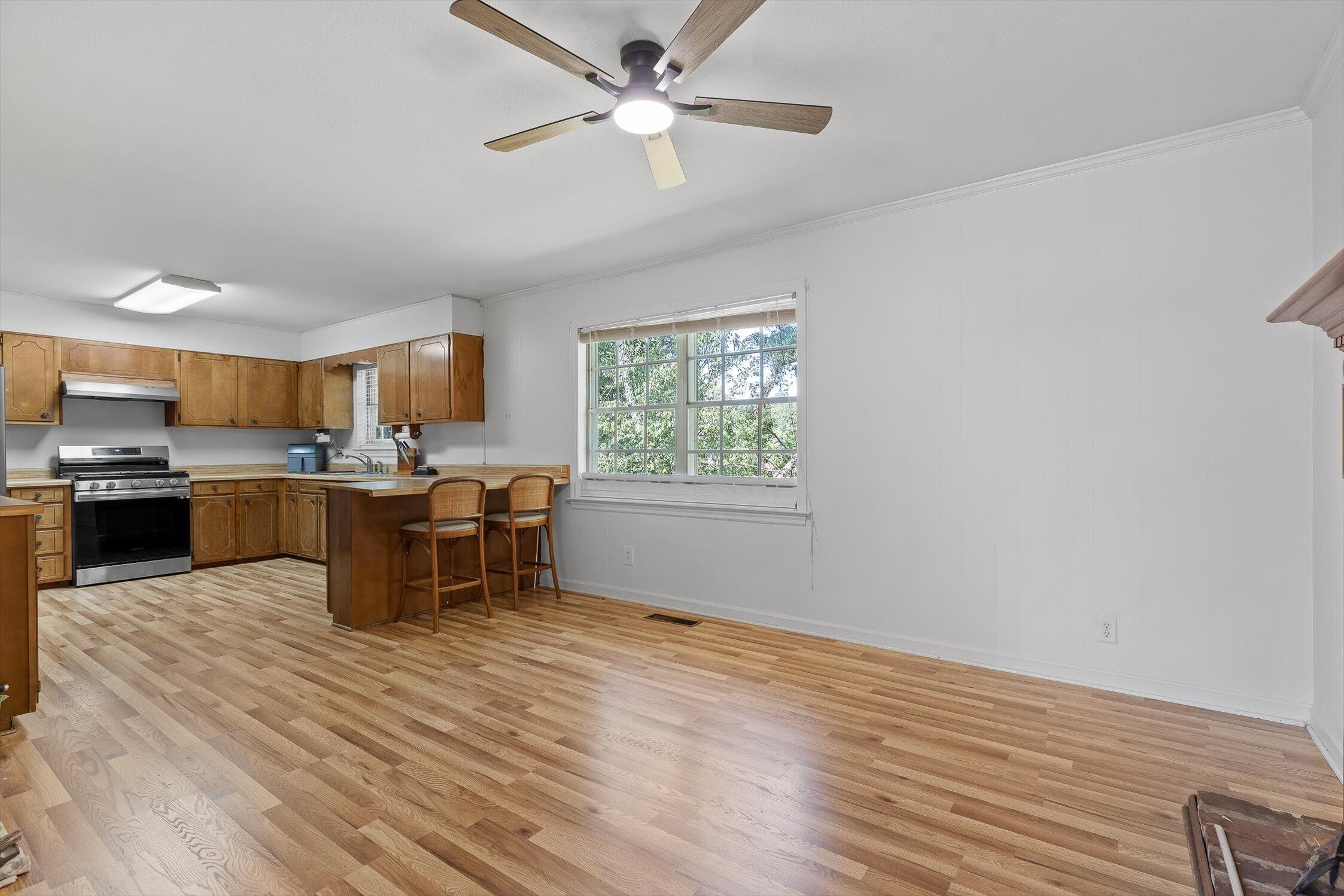 4607 Cloverdale Loop