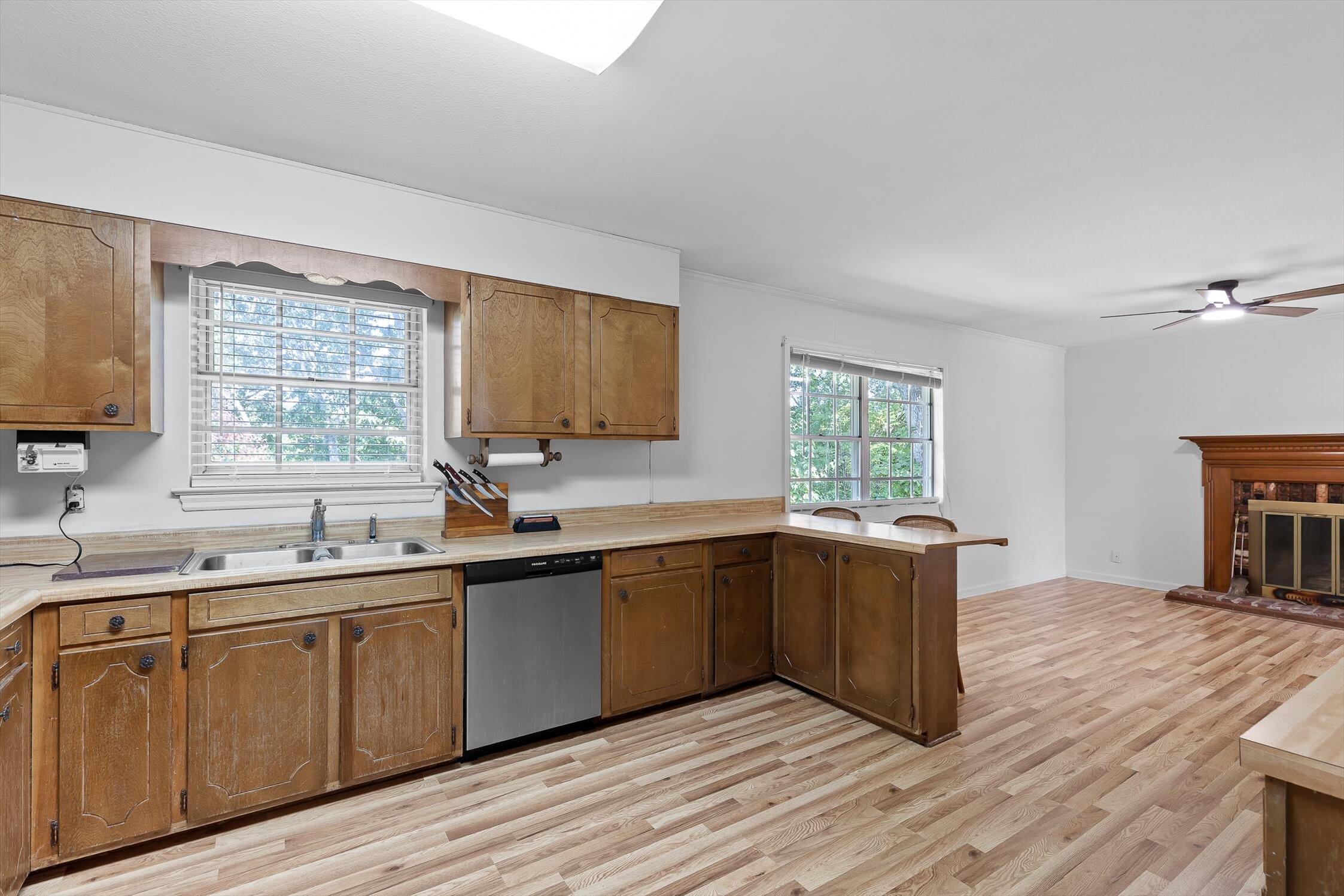 4607 Cloverdale Loop