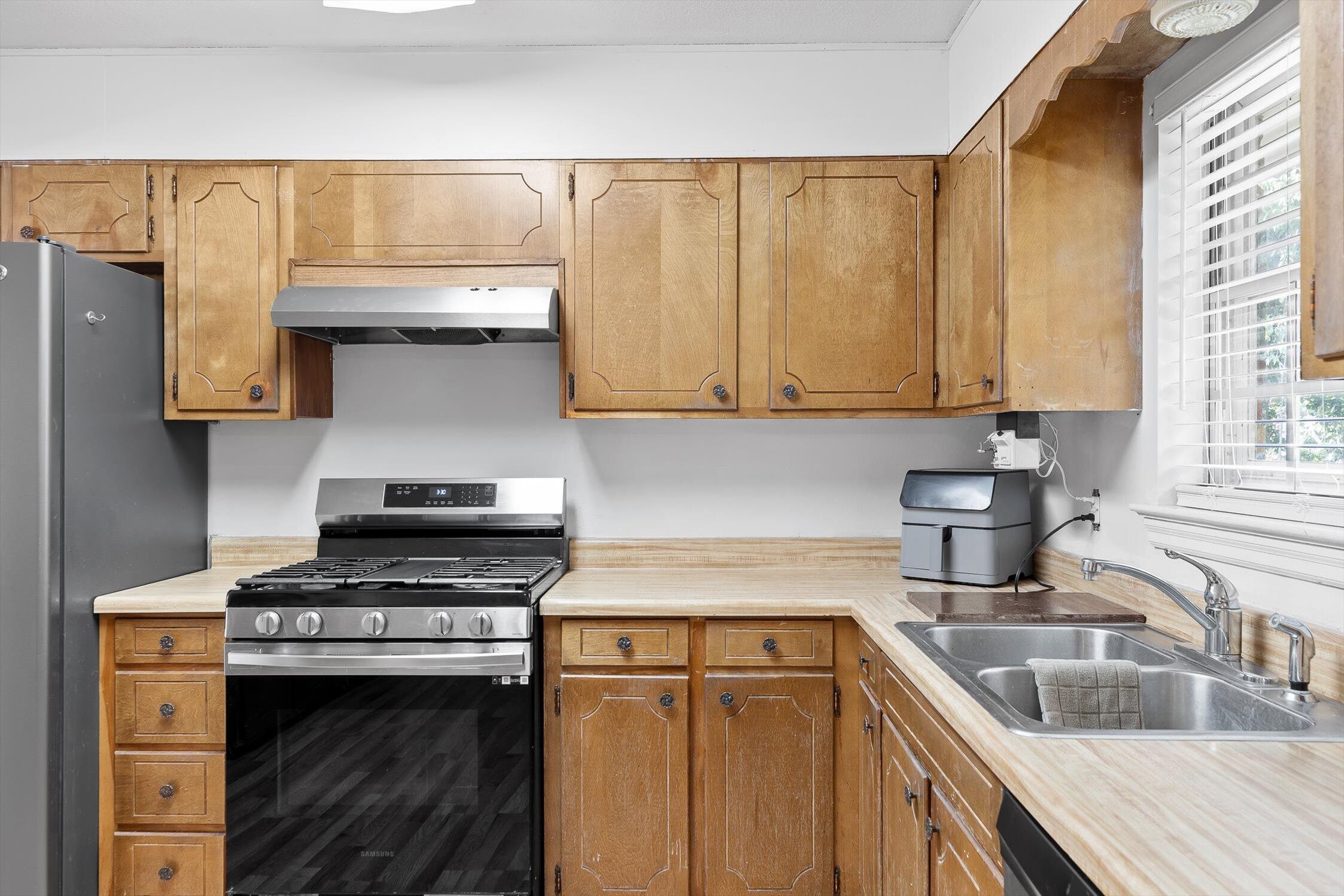 4607 Cloverdale Loop