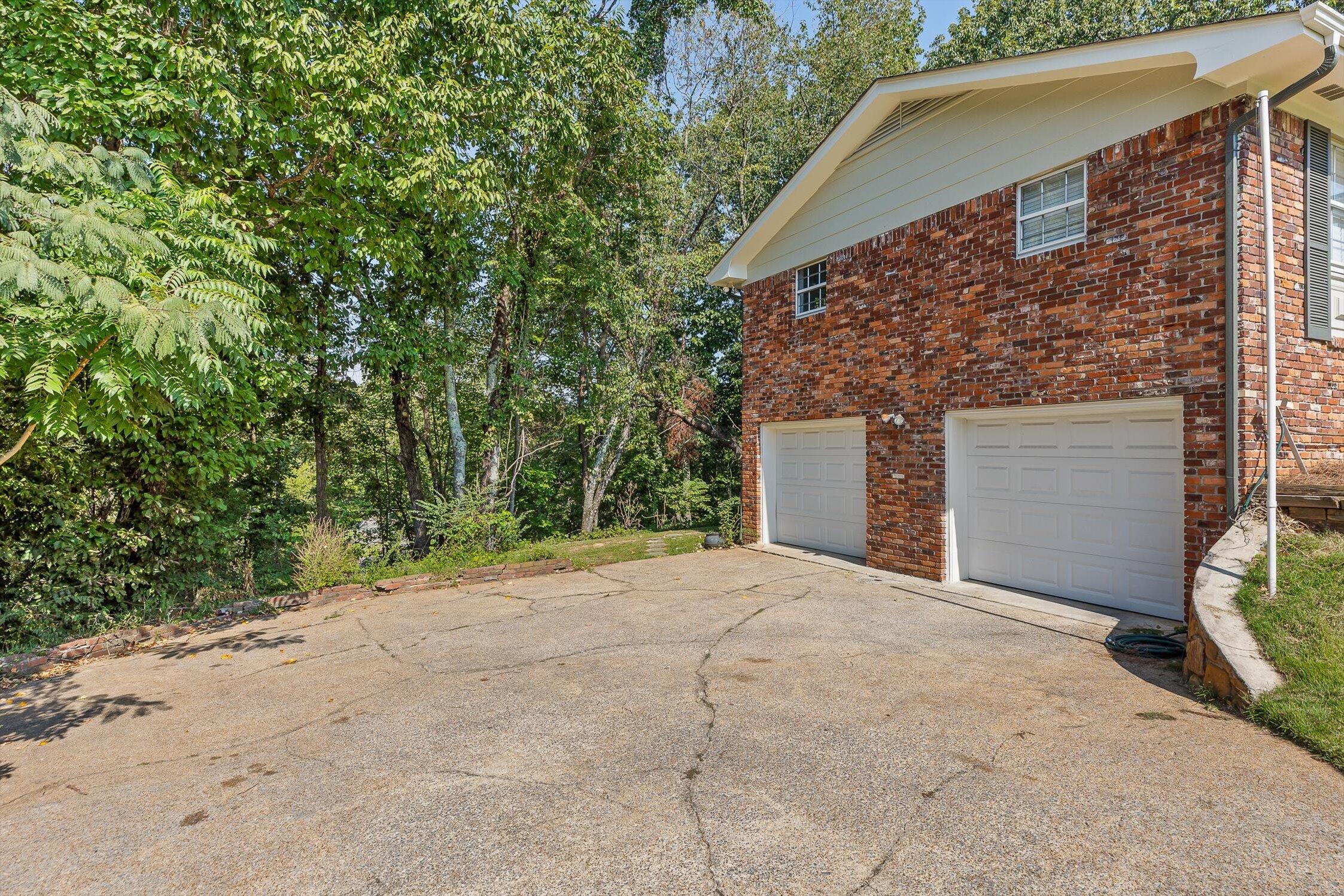 4607 Cloverdale Loop