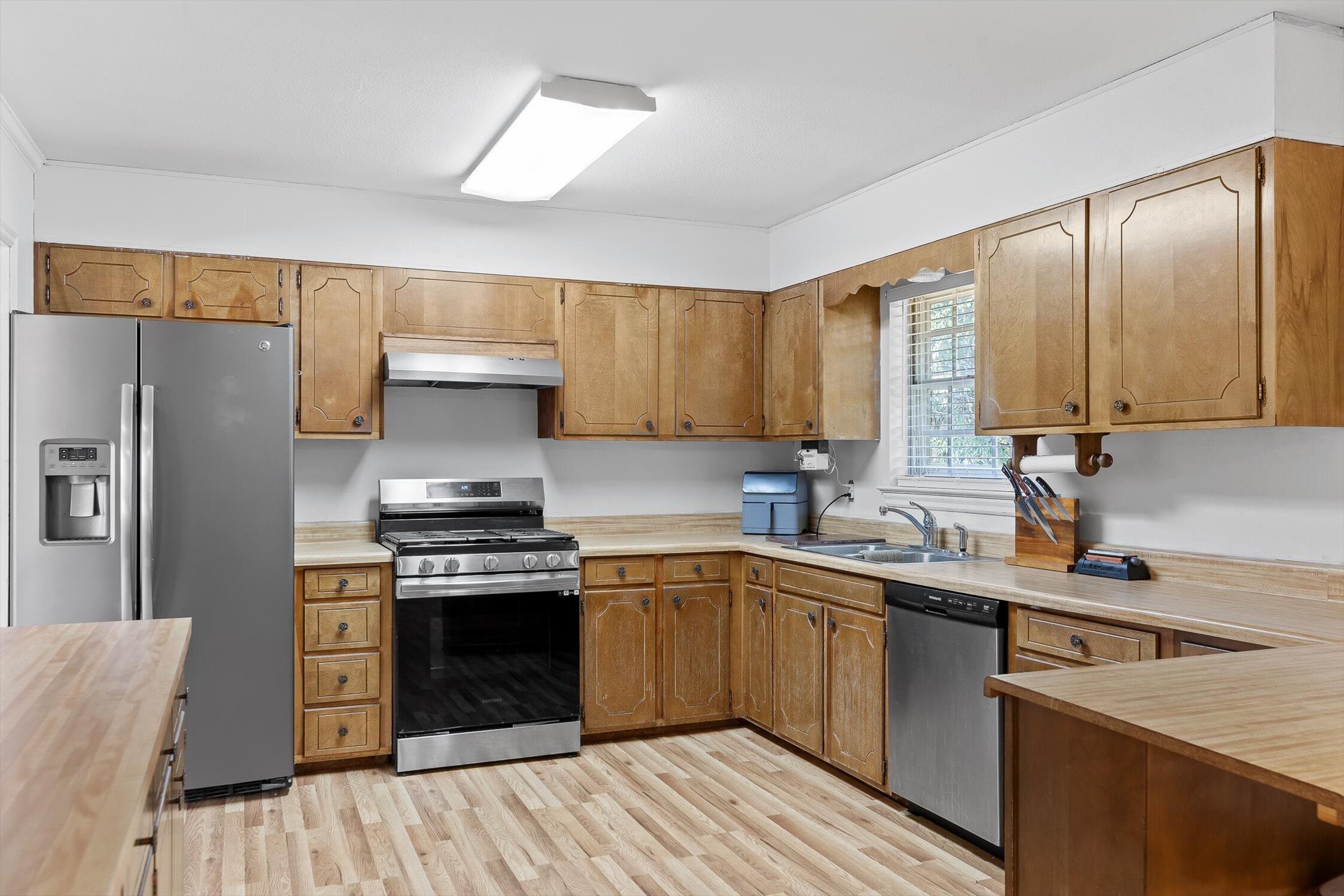 4607 Cloverdale Loop