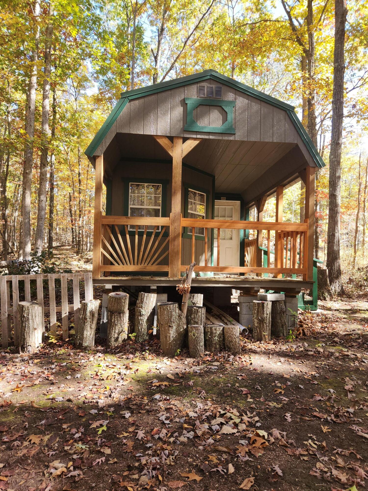 200 Salolee Circle, 256