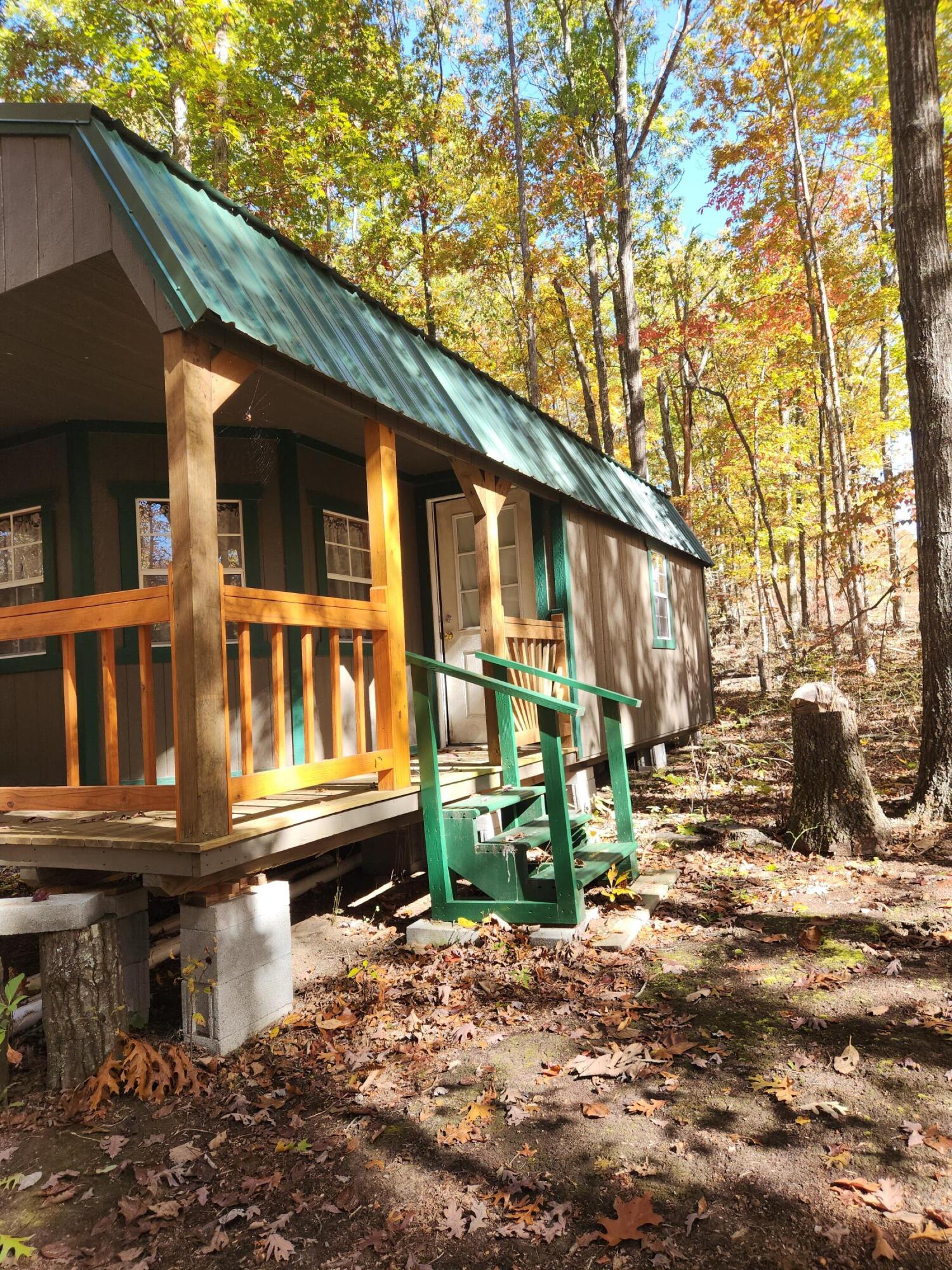 200 Salolee Circle, 256