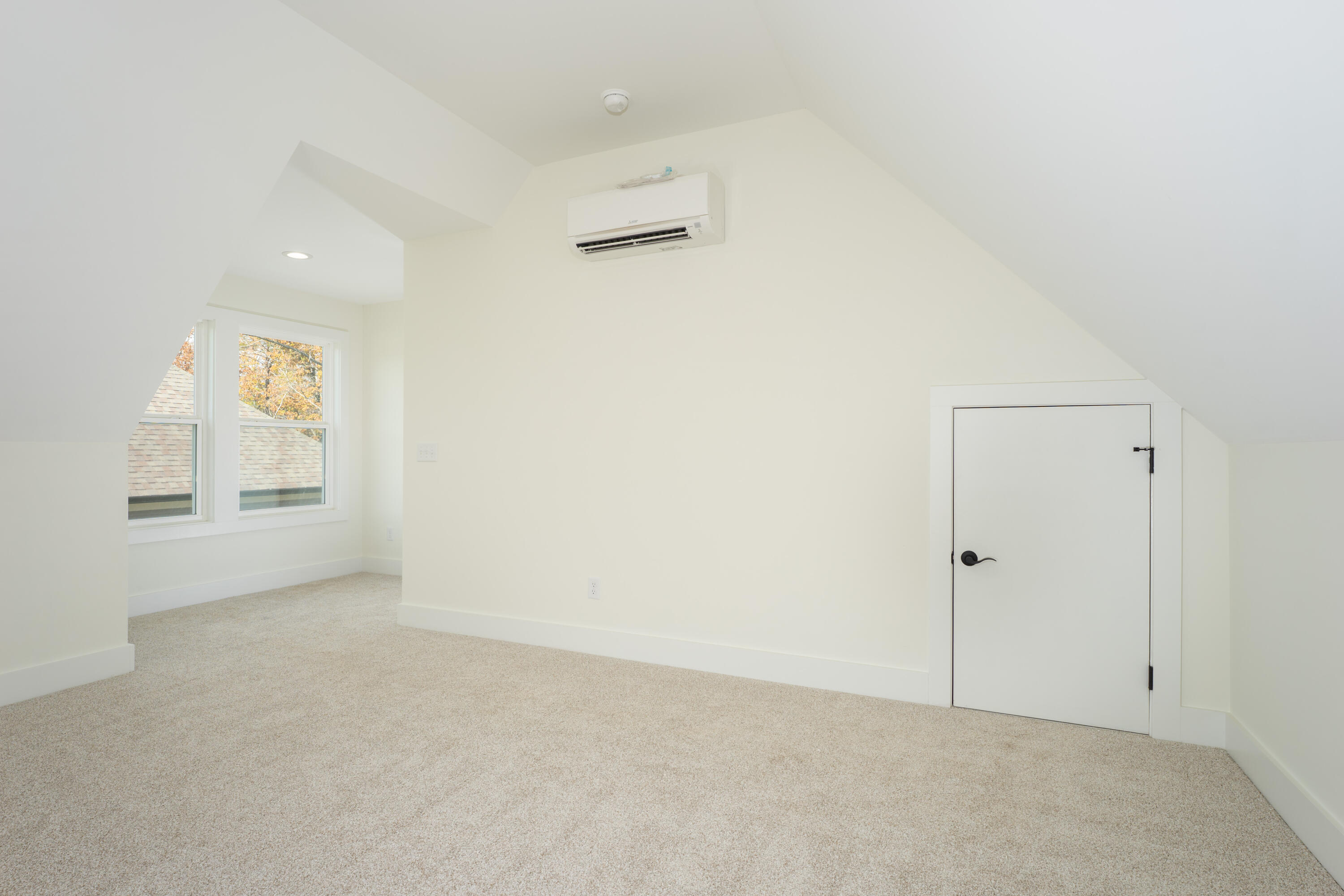 216 Goose Creek Circle