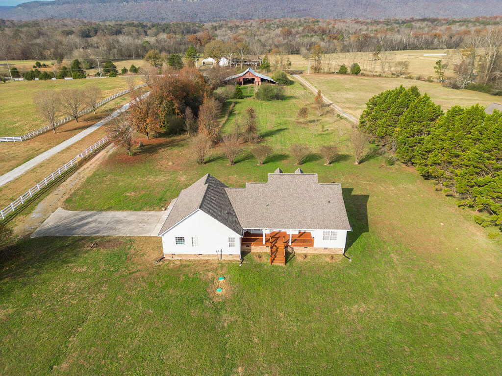 6671 Highway 337, LaFayette