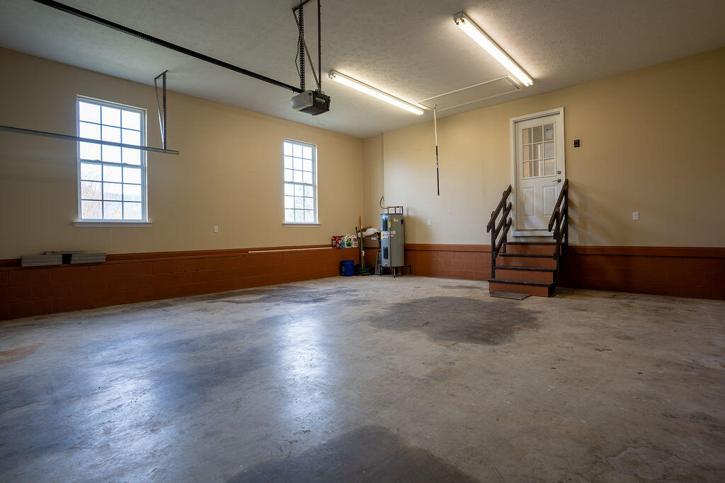 6671 Highway 337, LaFayette