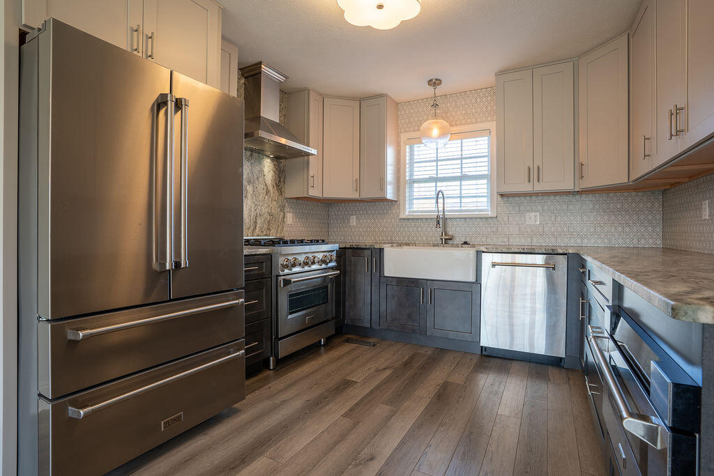 6671 Highway 337, LaFayette