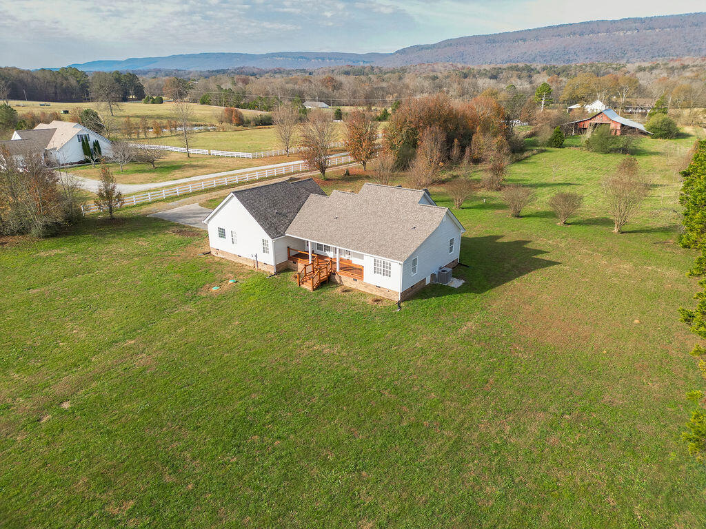 6671 Highway 337, LaFayette