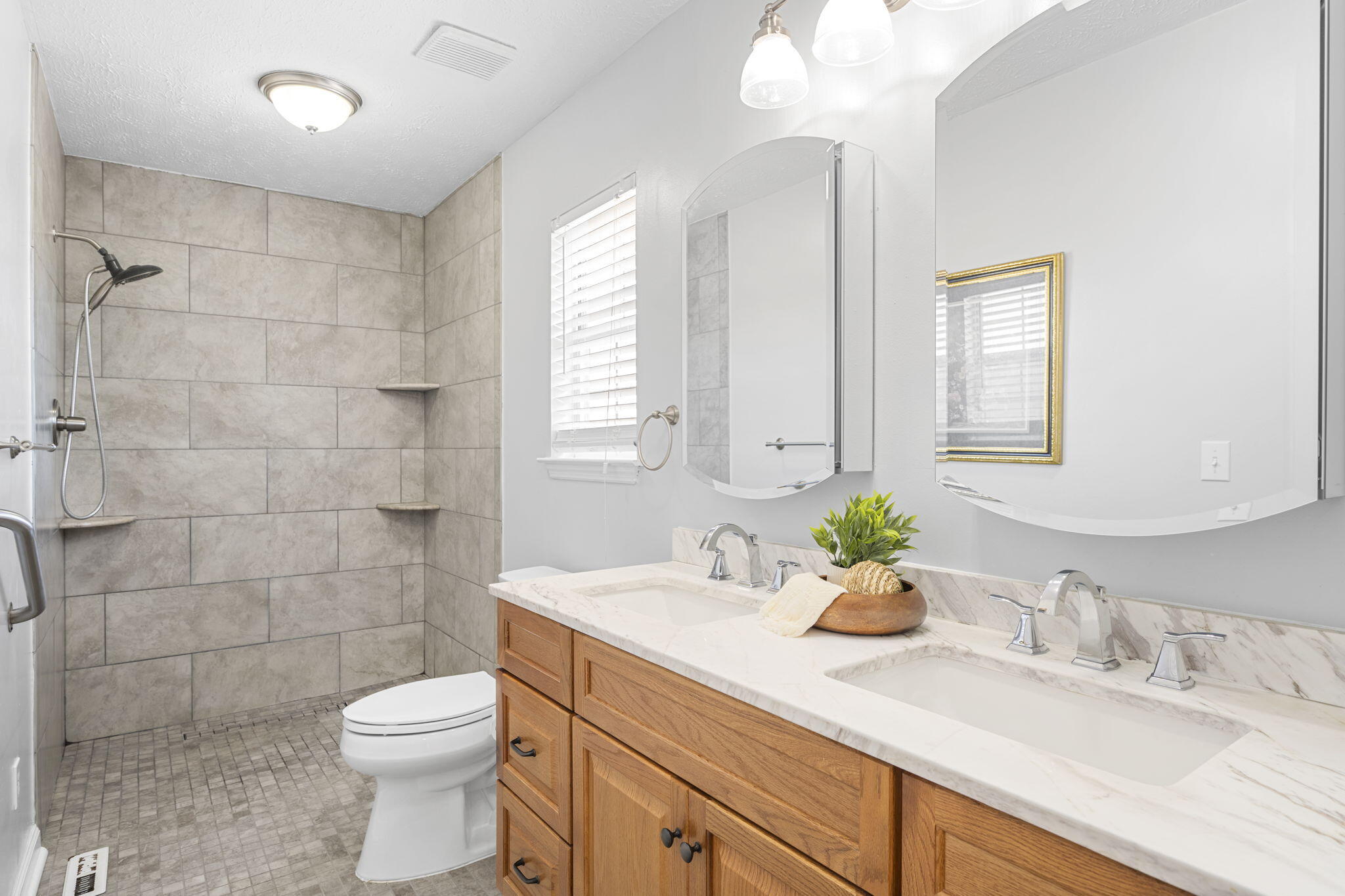 2545 W Armuchee Road, LaFayette