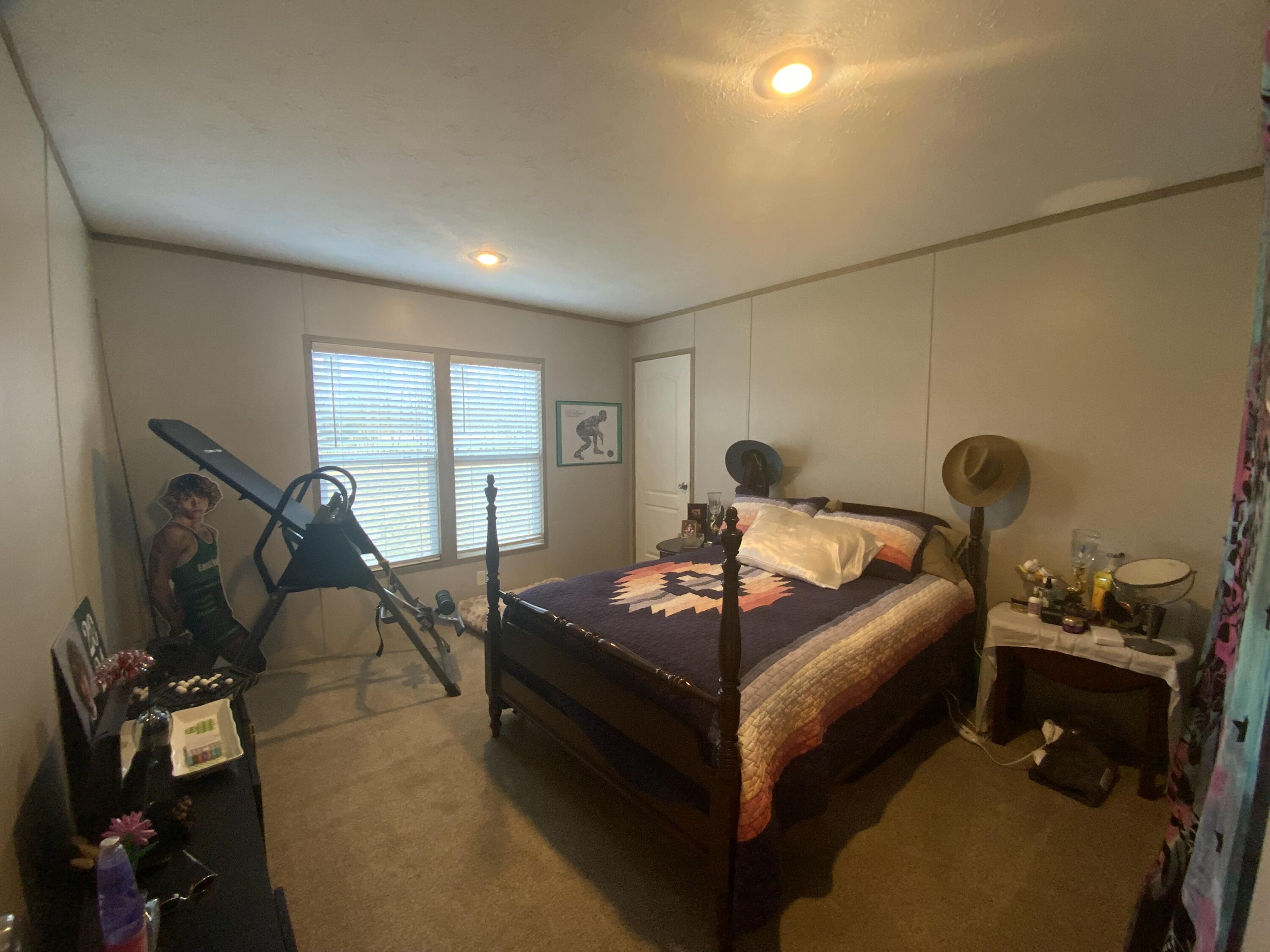 1118 Holly Glen Lane