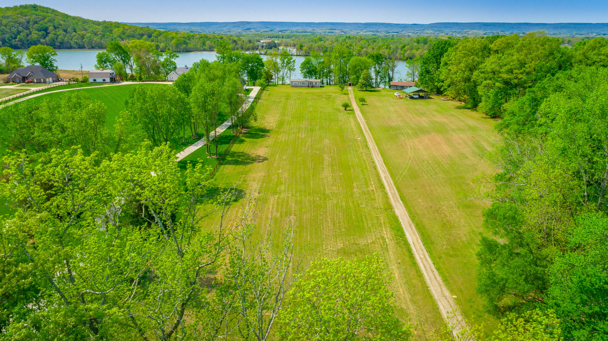 1118 Holly Glen Lane