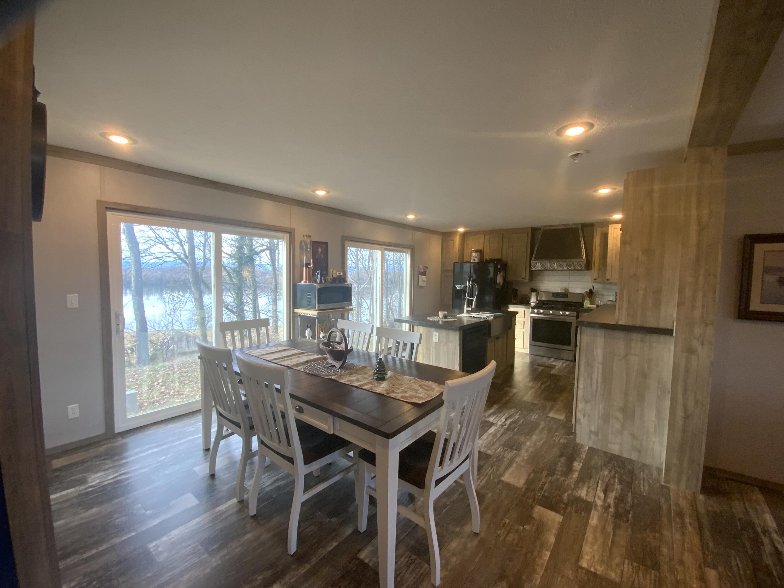 1118 Holly Glen Lane