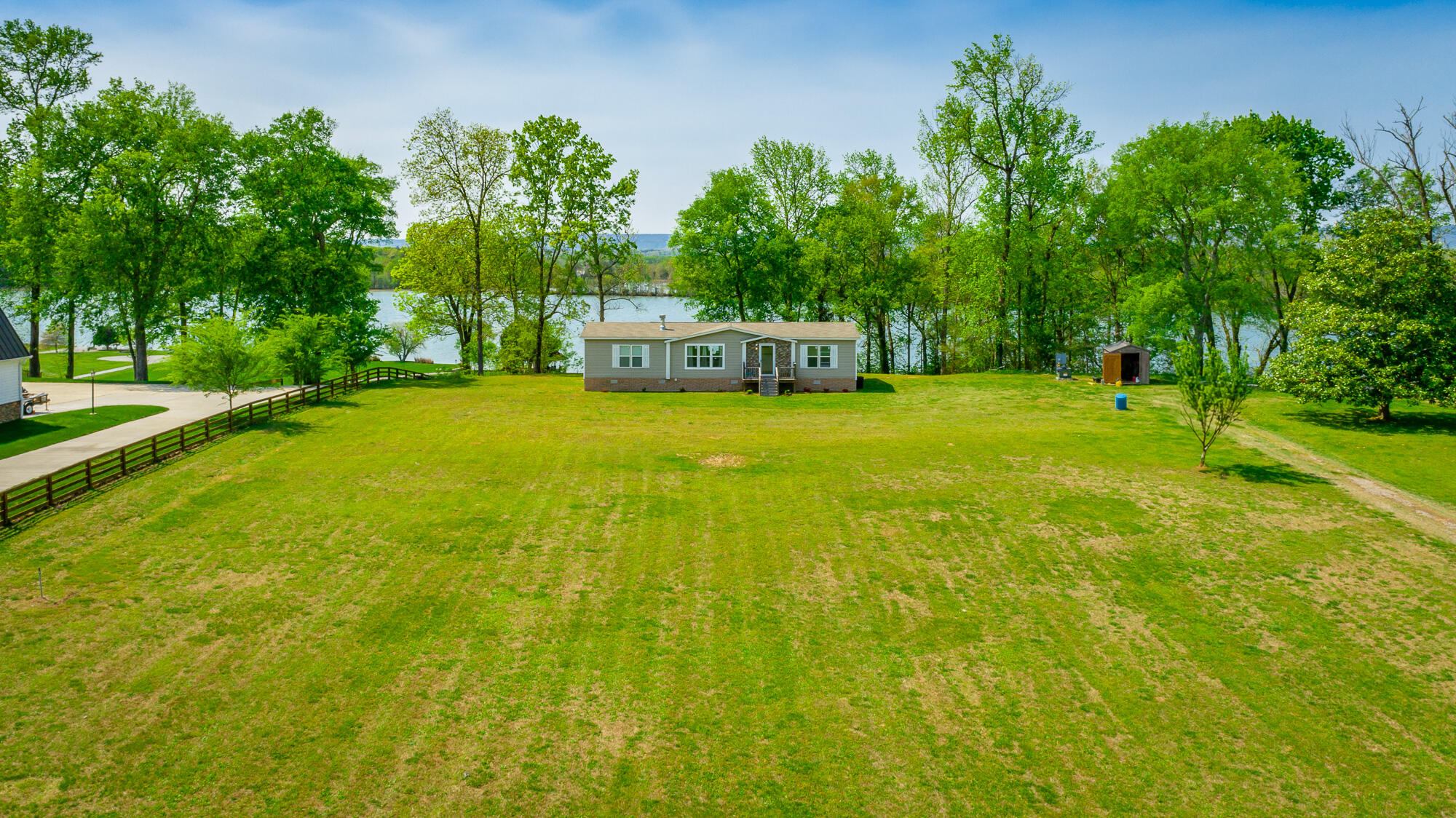 1118 Holly Glen Lane