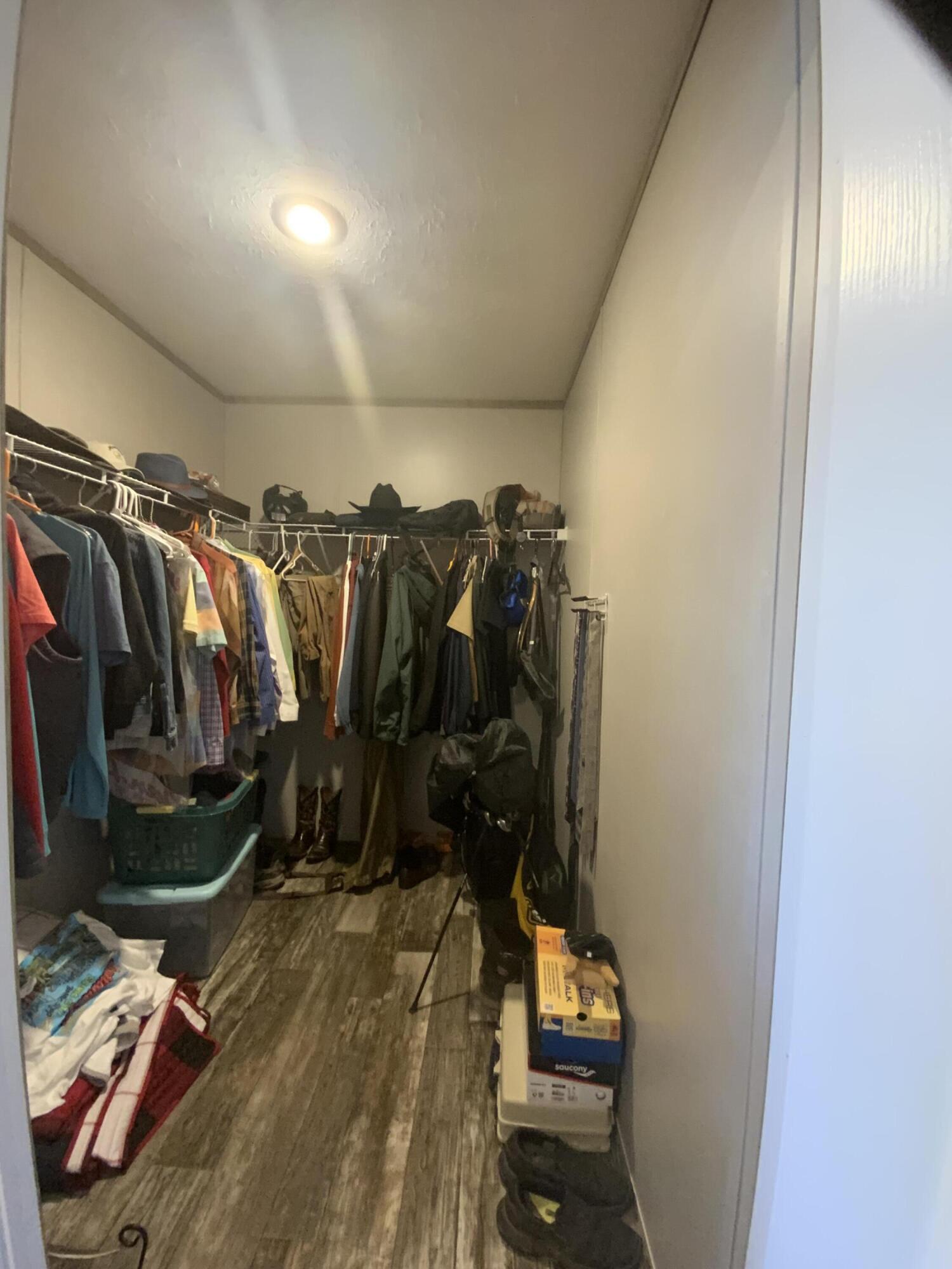 1118 Holly Glen Lane