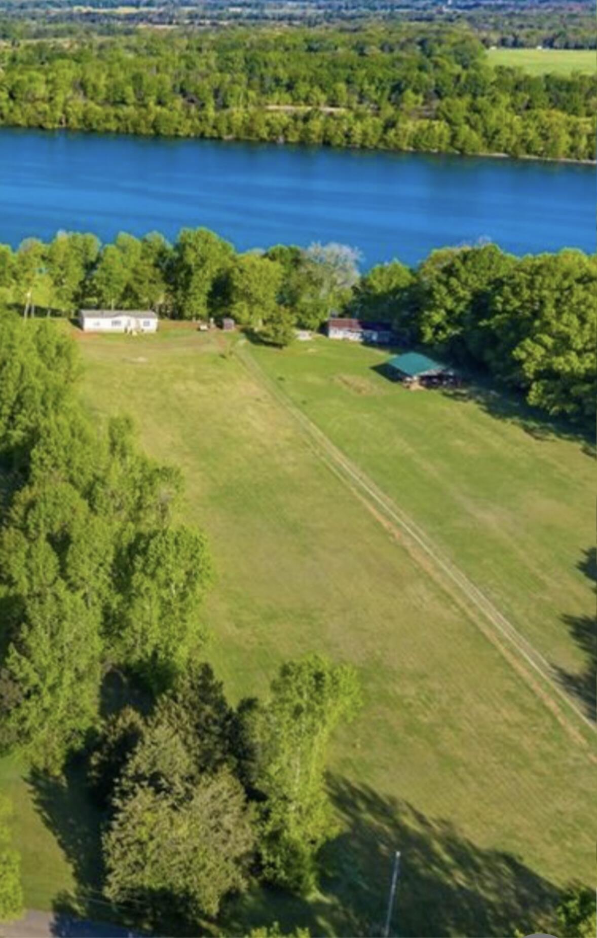 1118 Holly Glen Lane