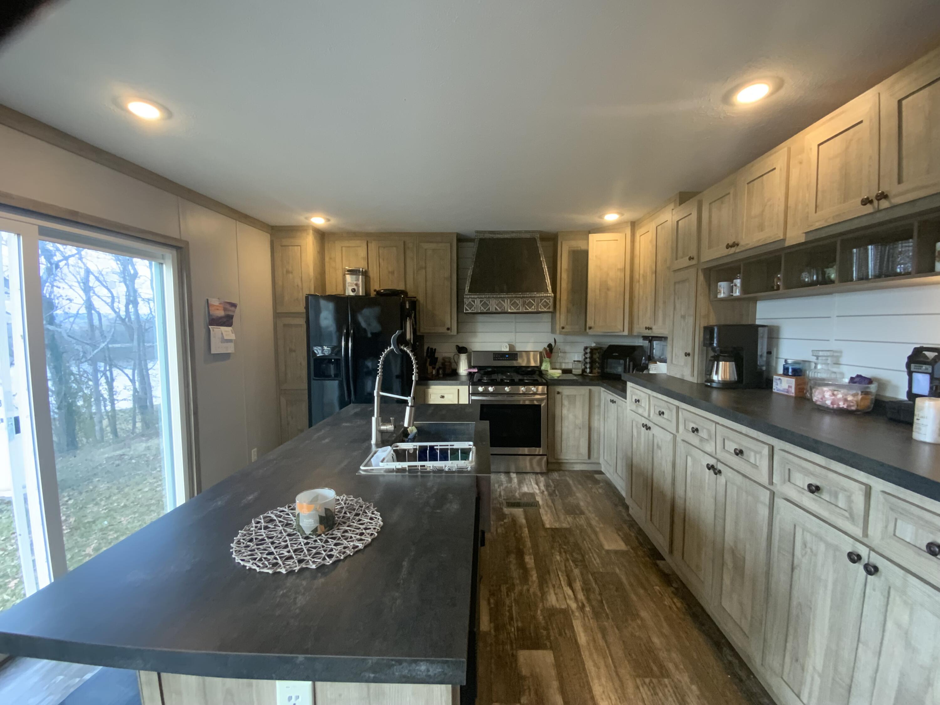 1118 Holly Glen Lane