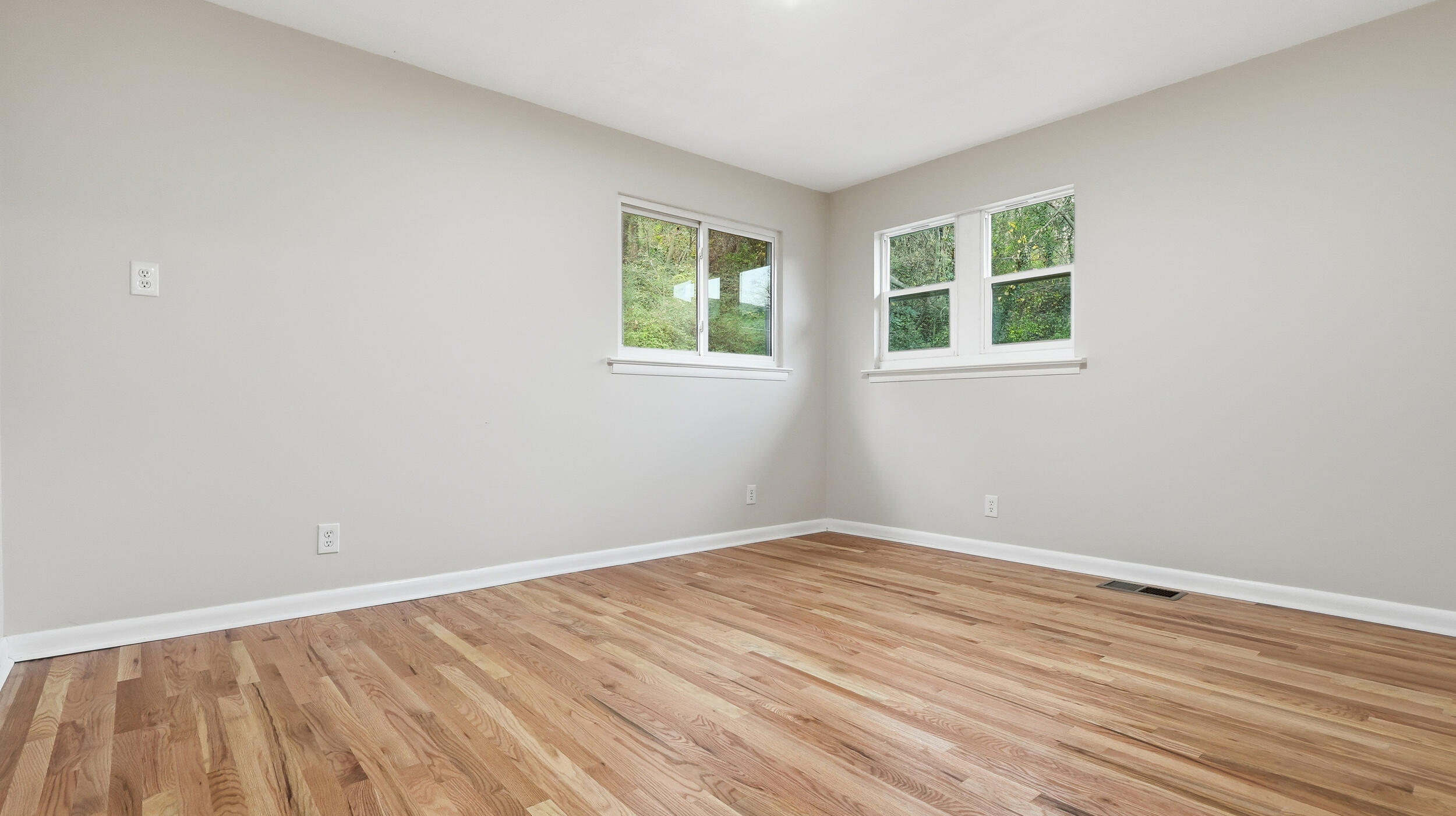 4305 Oakland Terrace