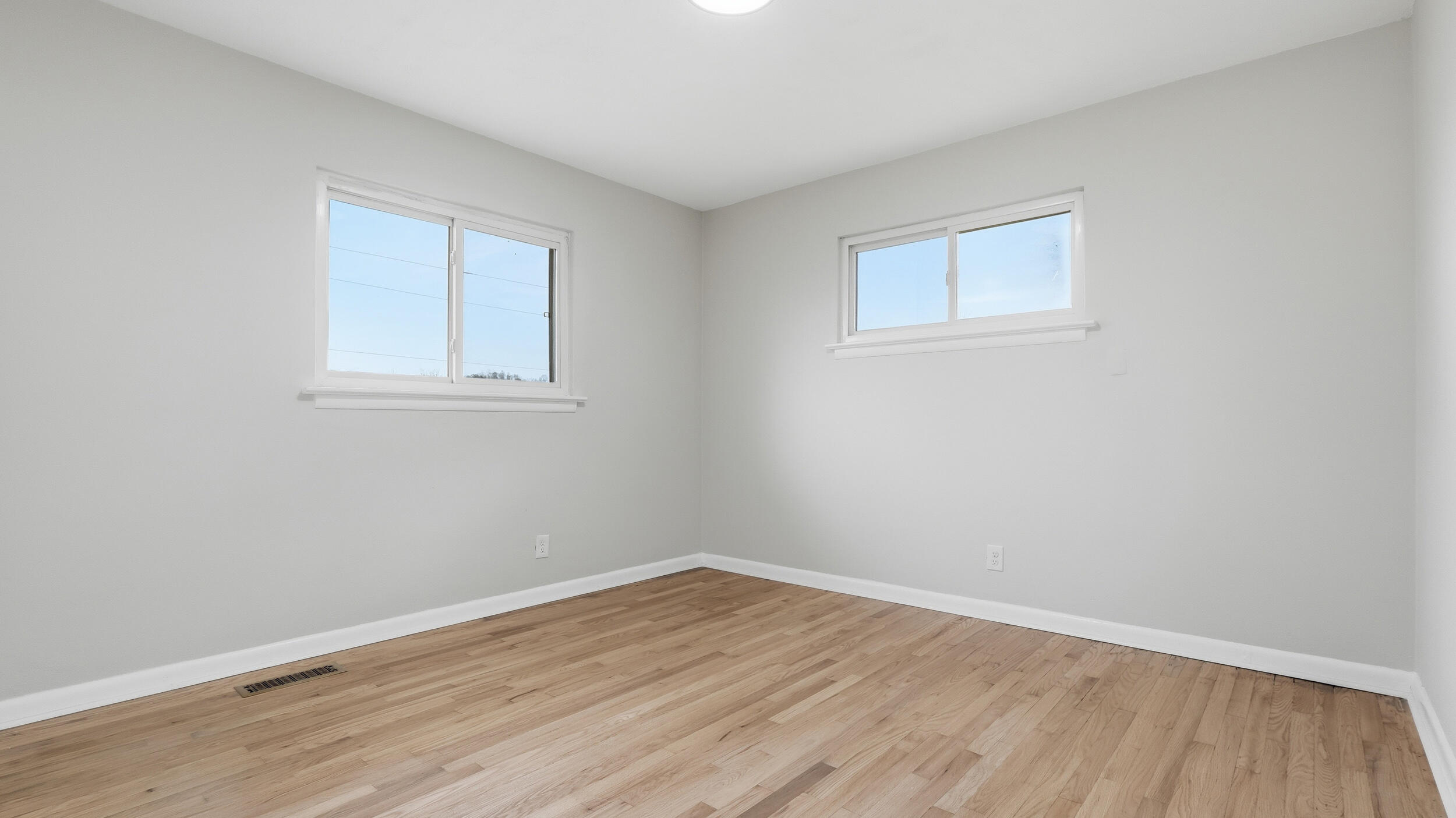 4305 Oakland Terrace