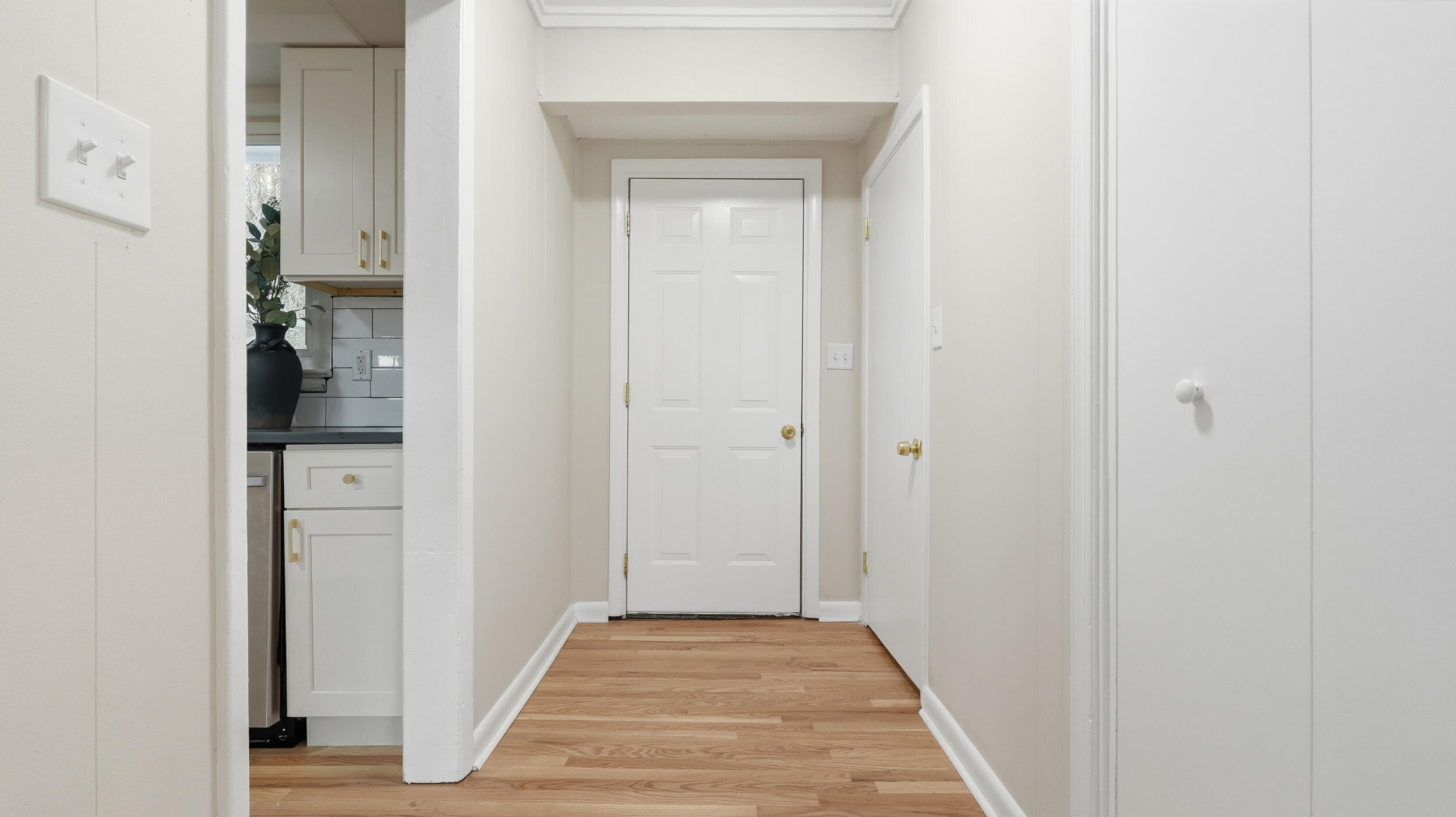 4305 Oakland Terrace