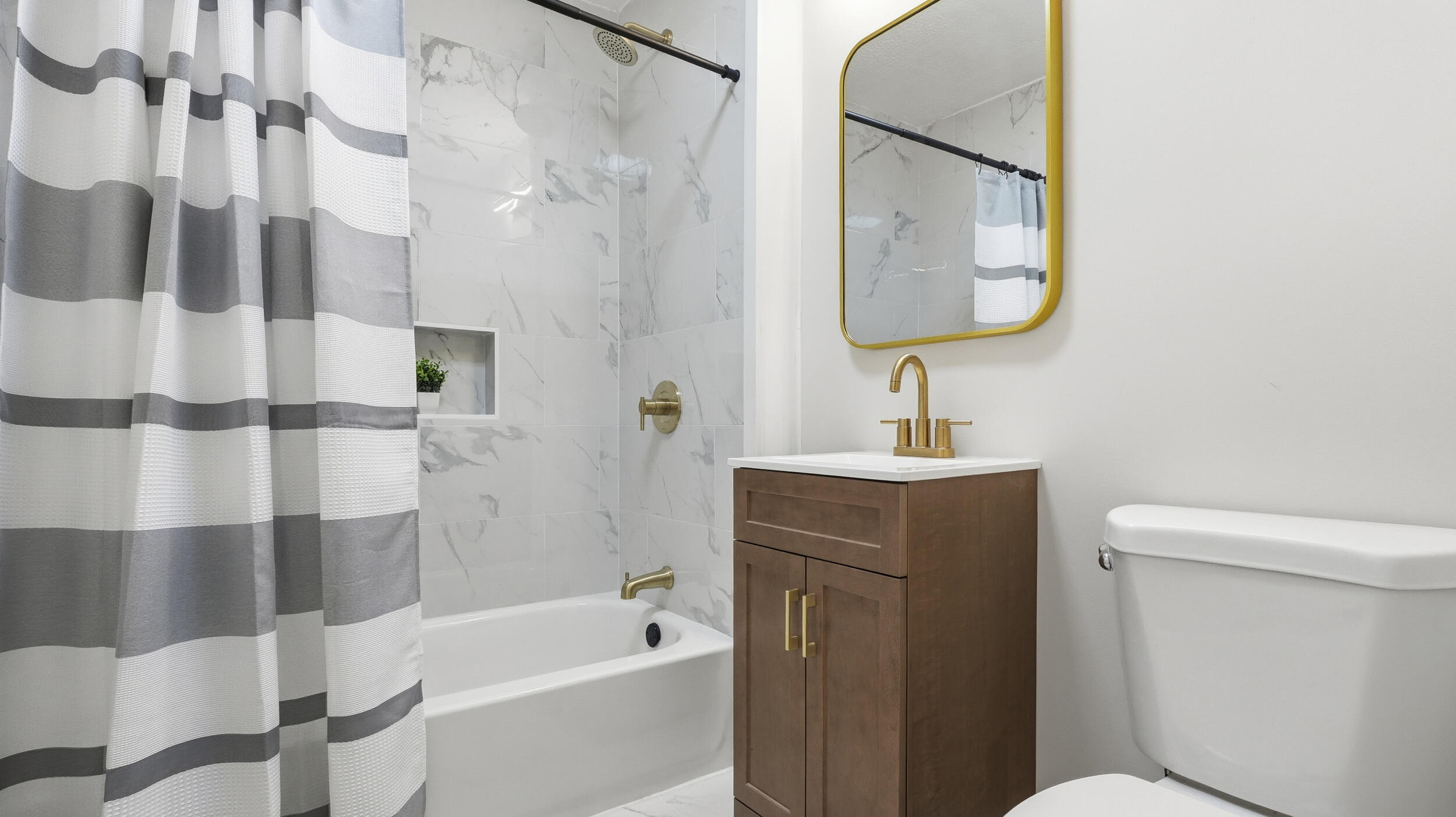 4305 Oakland Terrace