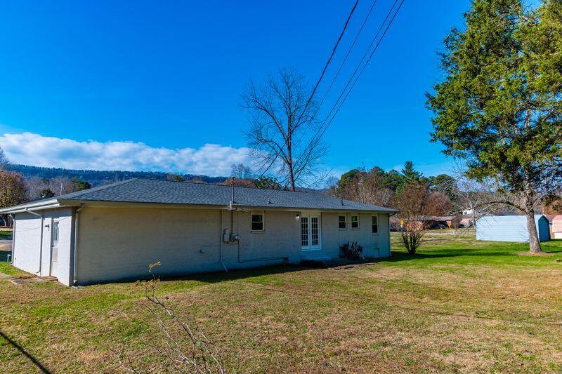 92 Nancy Lane