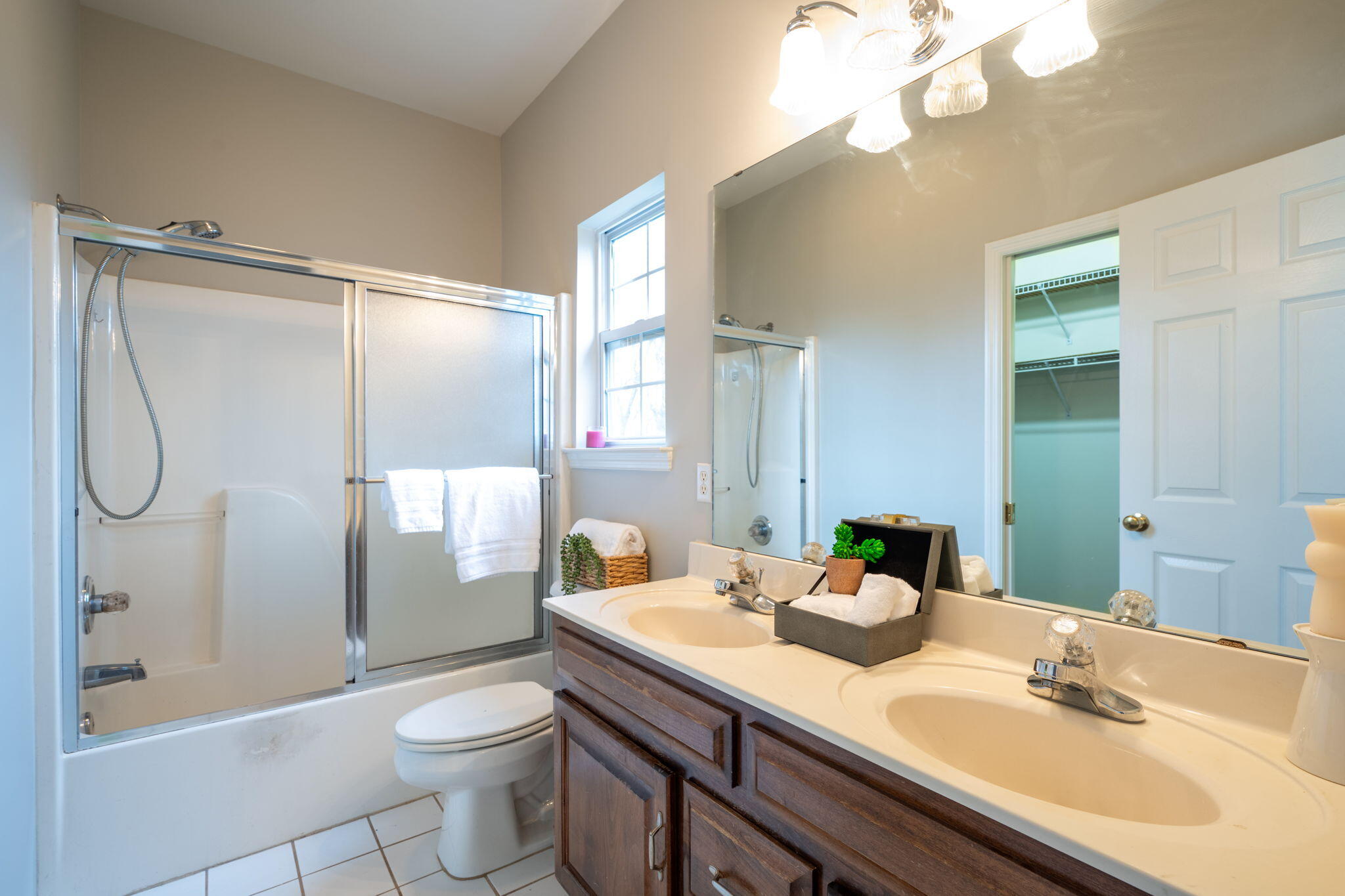 1925 Rosebrook Drive