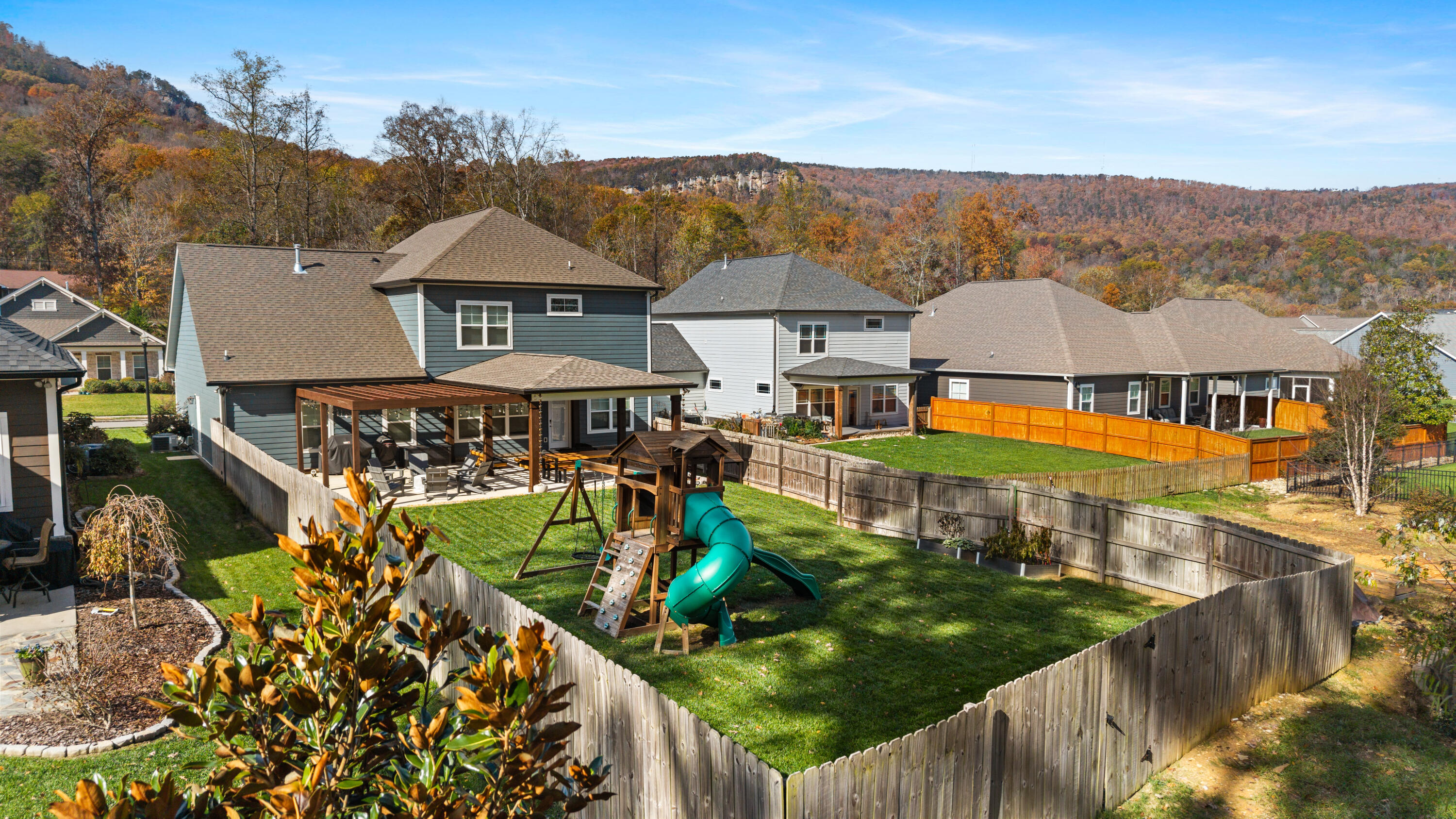 558 Deer Valley Drive